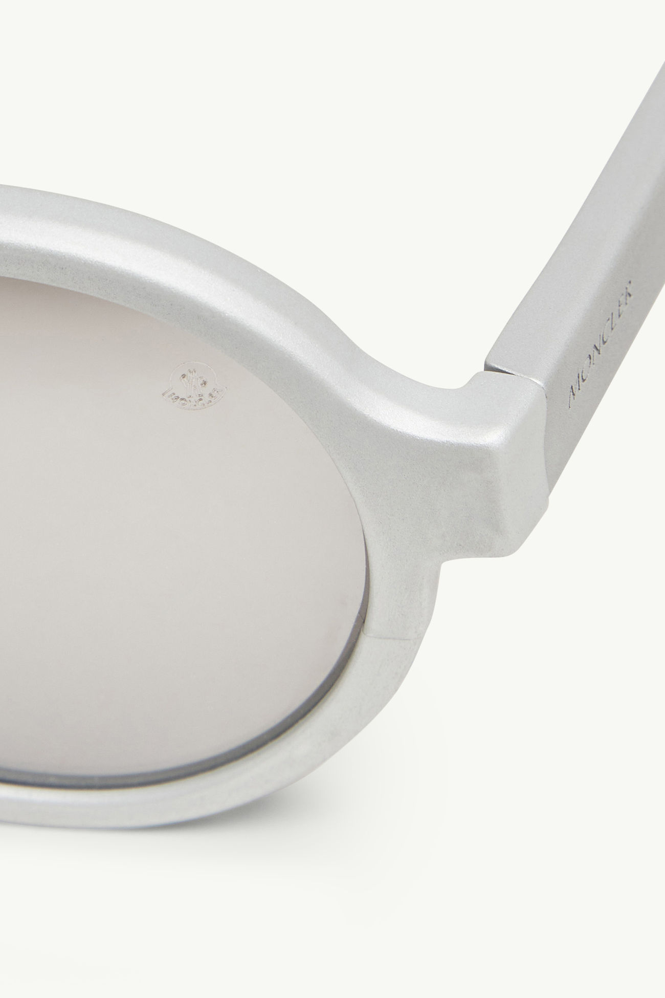 Rondo runde Sonnenbrille Genderneutral Mattes Silber Moncler 6
