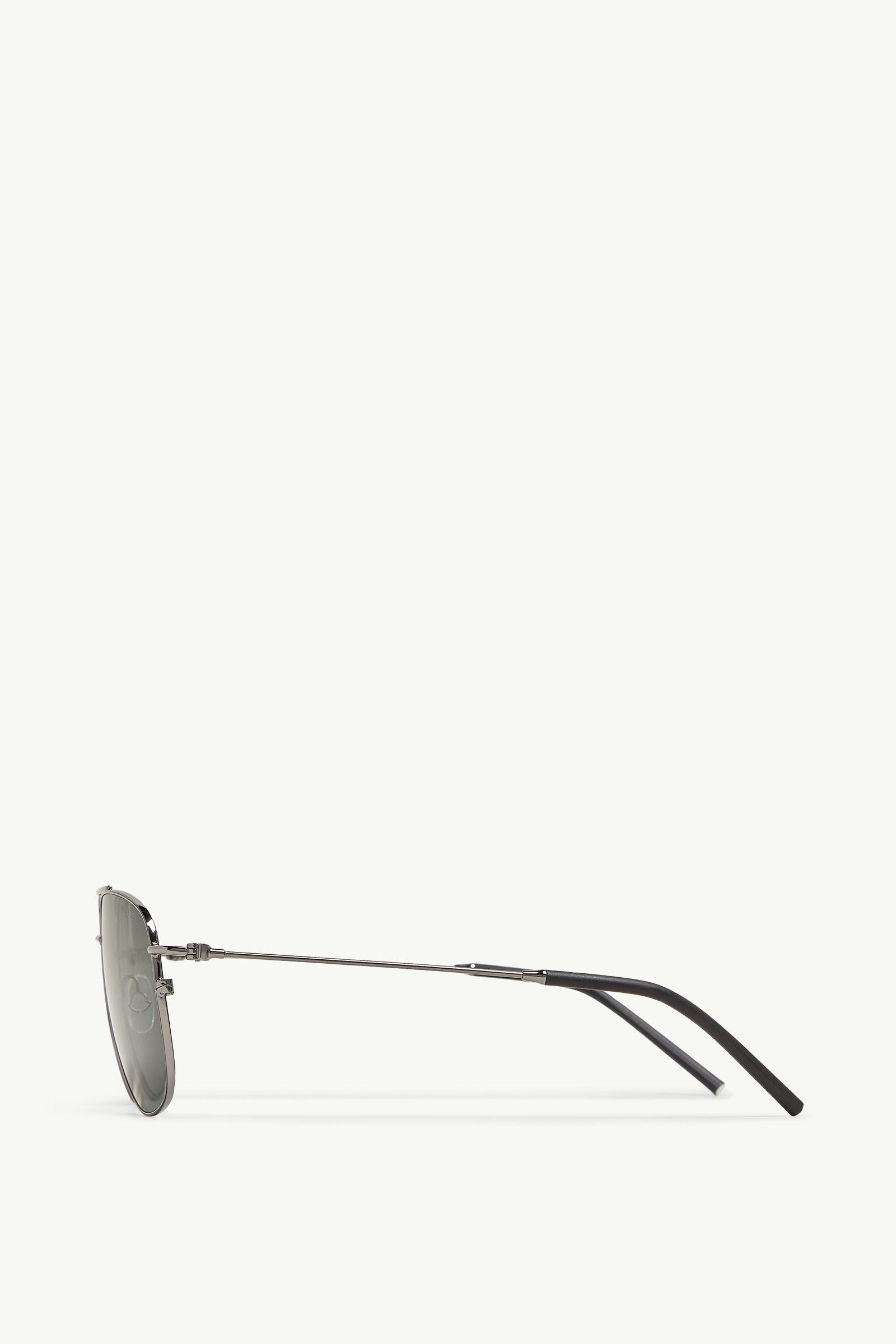 Alumni Pilot Sunglasses Gender Neutral Gunmetal Gray Moncler 2