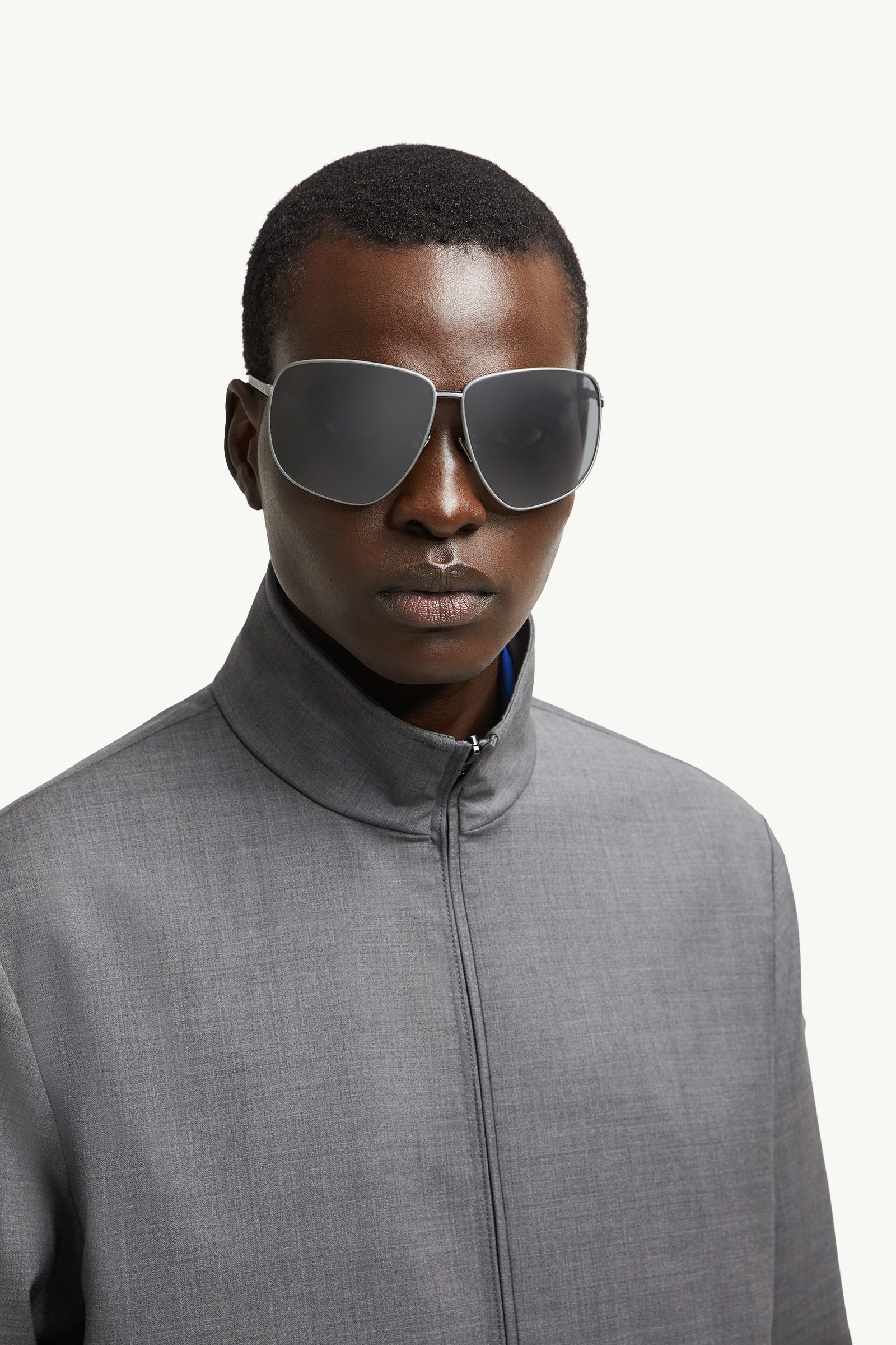 MATTE FROZEN Atlas Pilot Sunglasses - Sunglasses for Men | Moncler US