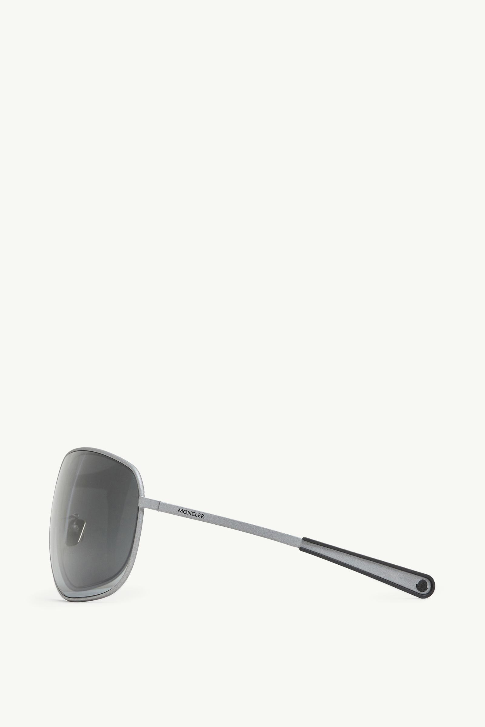 MATTE FROZEN Atlas Pilot Sunglasses - Sunglasses for Men | Moncler US