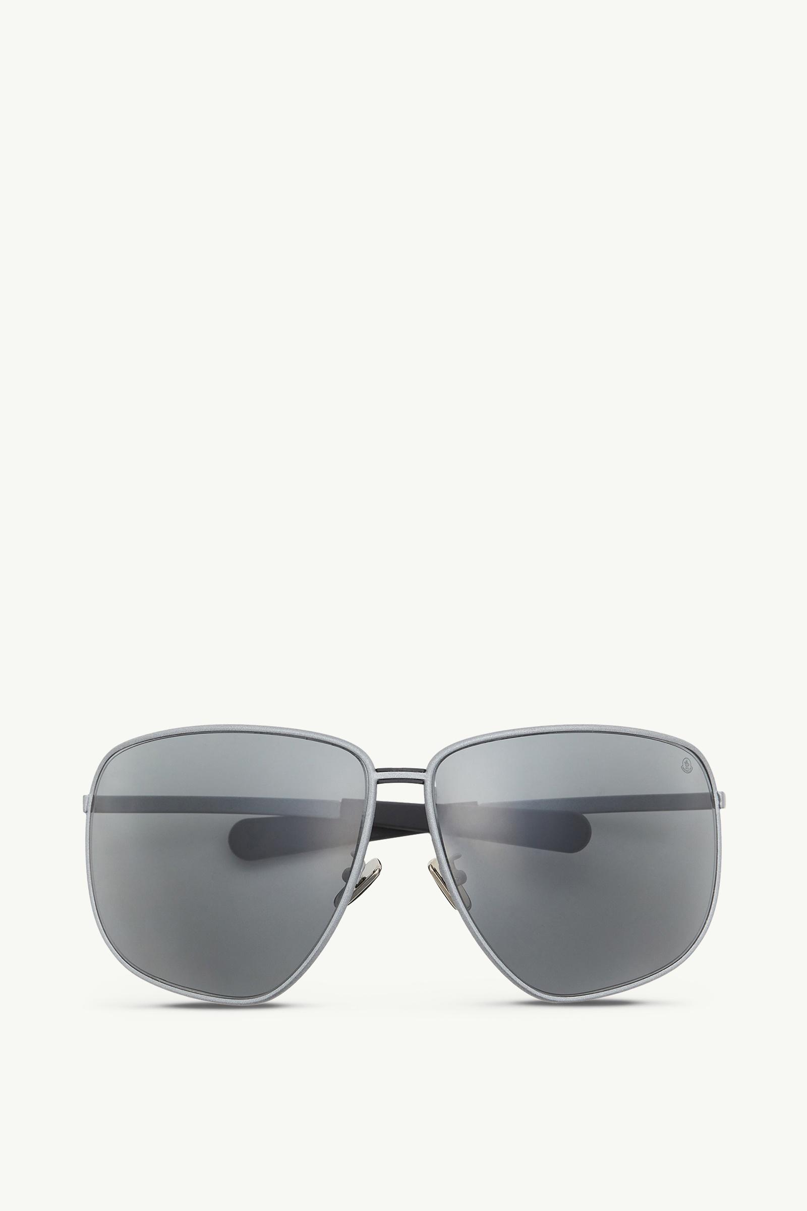 MATTE FROZEN Atlas Pilot Sunglasses - Sunglasses for Men | Moncler US