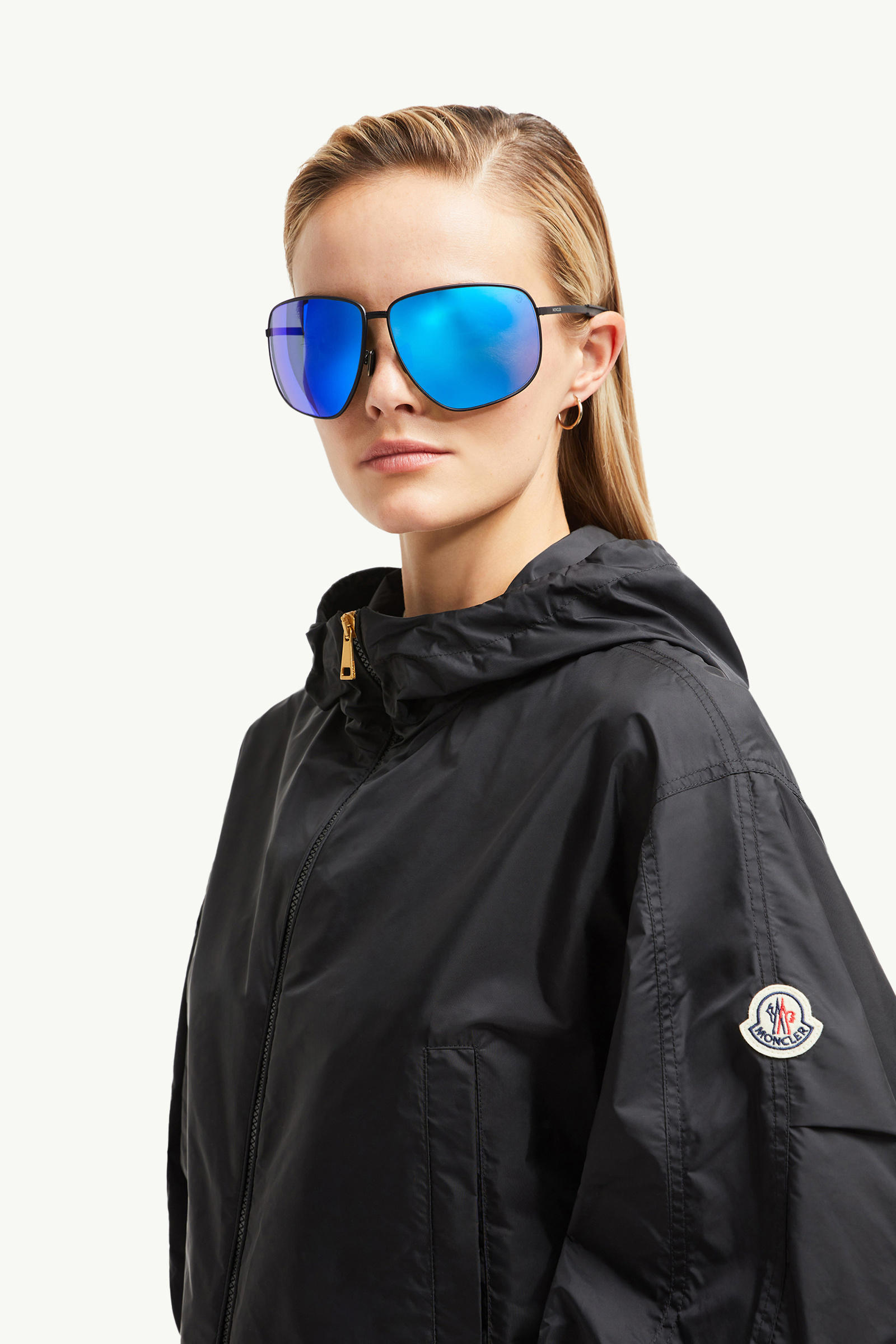 Atlas Pilot Sunglasses MATTE DARK BLUE Moncler 6