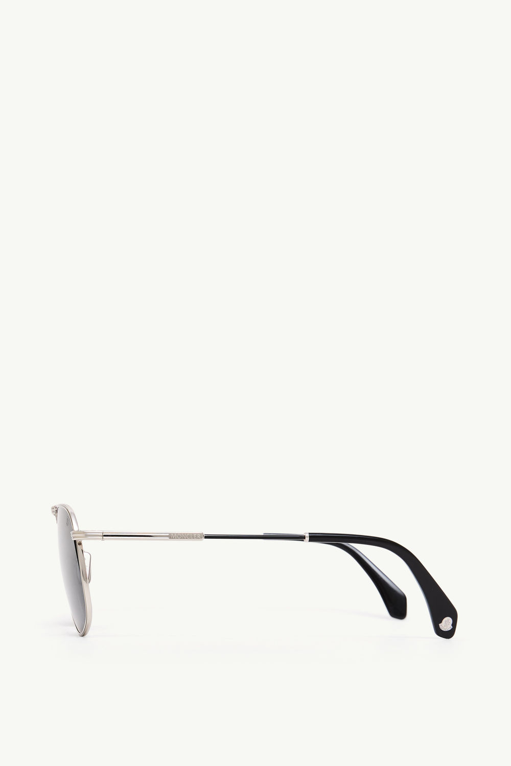 Vitessa Pilot Sunglasses Gender Neutral Sparkly Silver Moncler 3