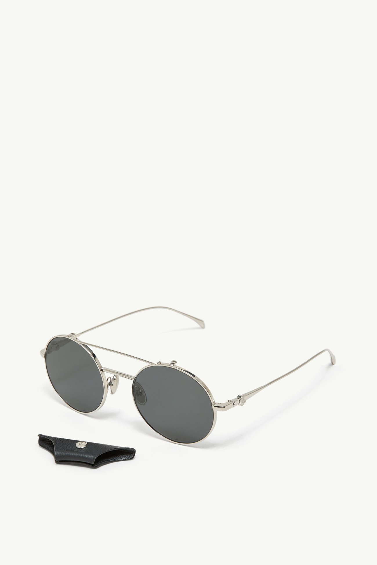 Solix Round Sunglasses Gender Neutral Silver Moncler 5