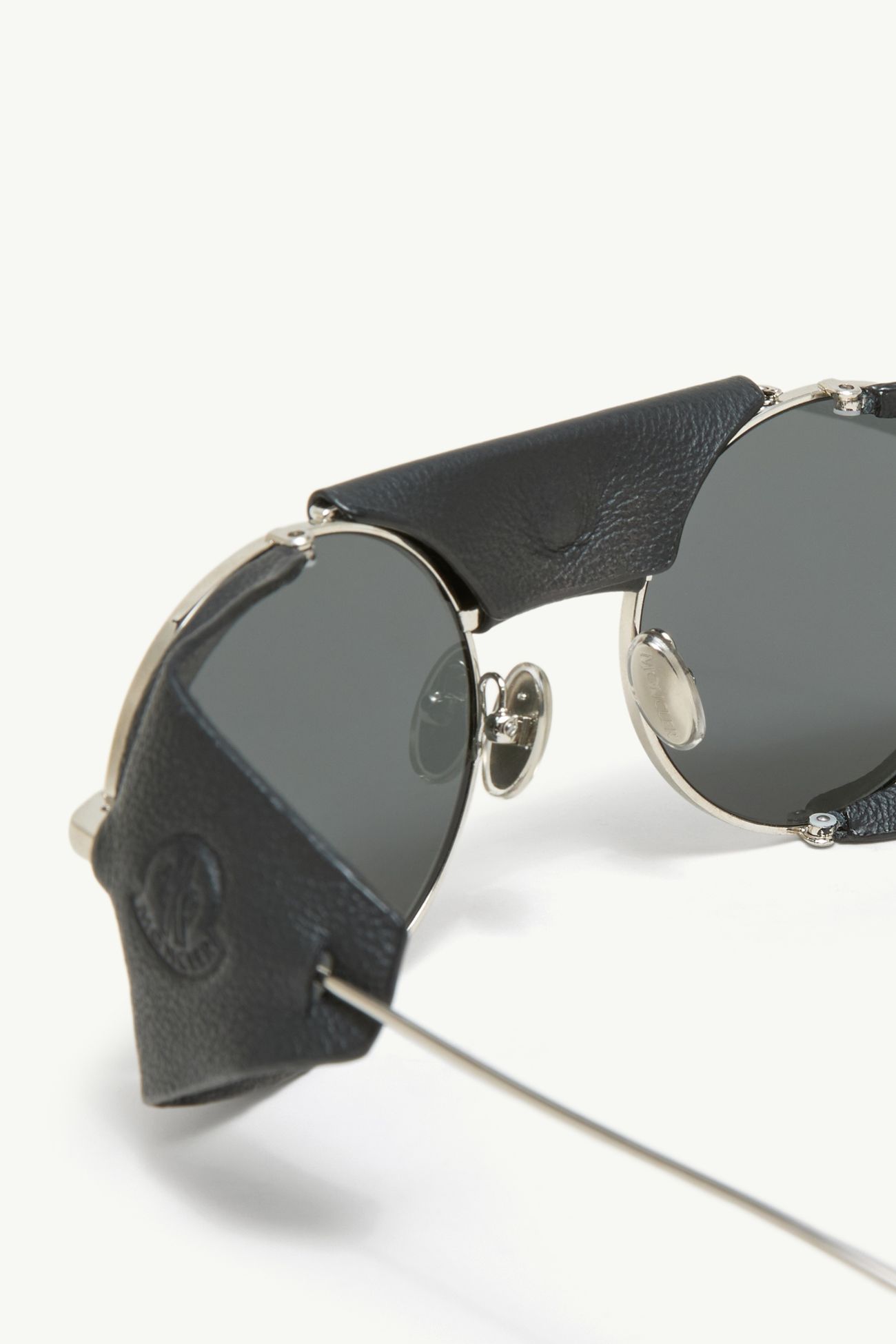 Solix Round Sunglasses Gender Neutral Silver Moncler 6