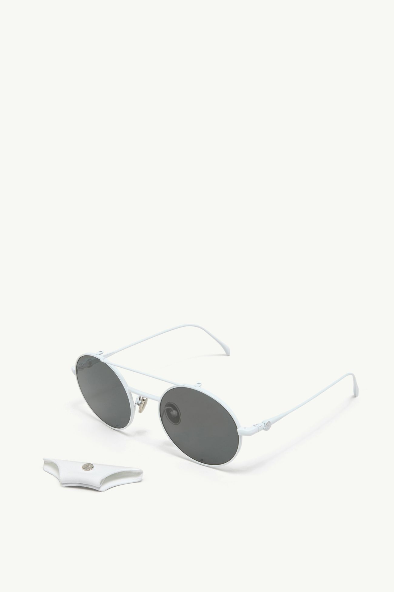 Solix Round Sunglasses Gender Neutral White Moncler 5