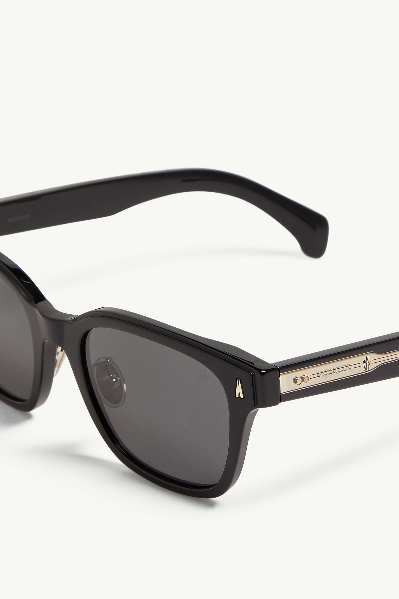 Metrope Squared Sunglasses Gender Neutral Shiny Black Moncler 3