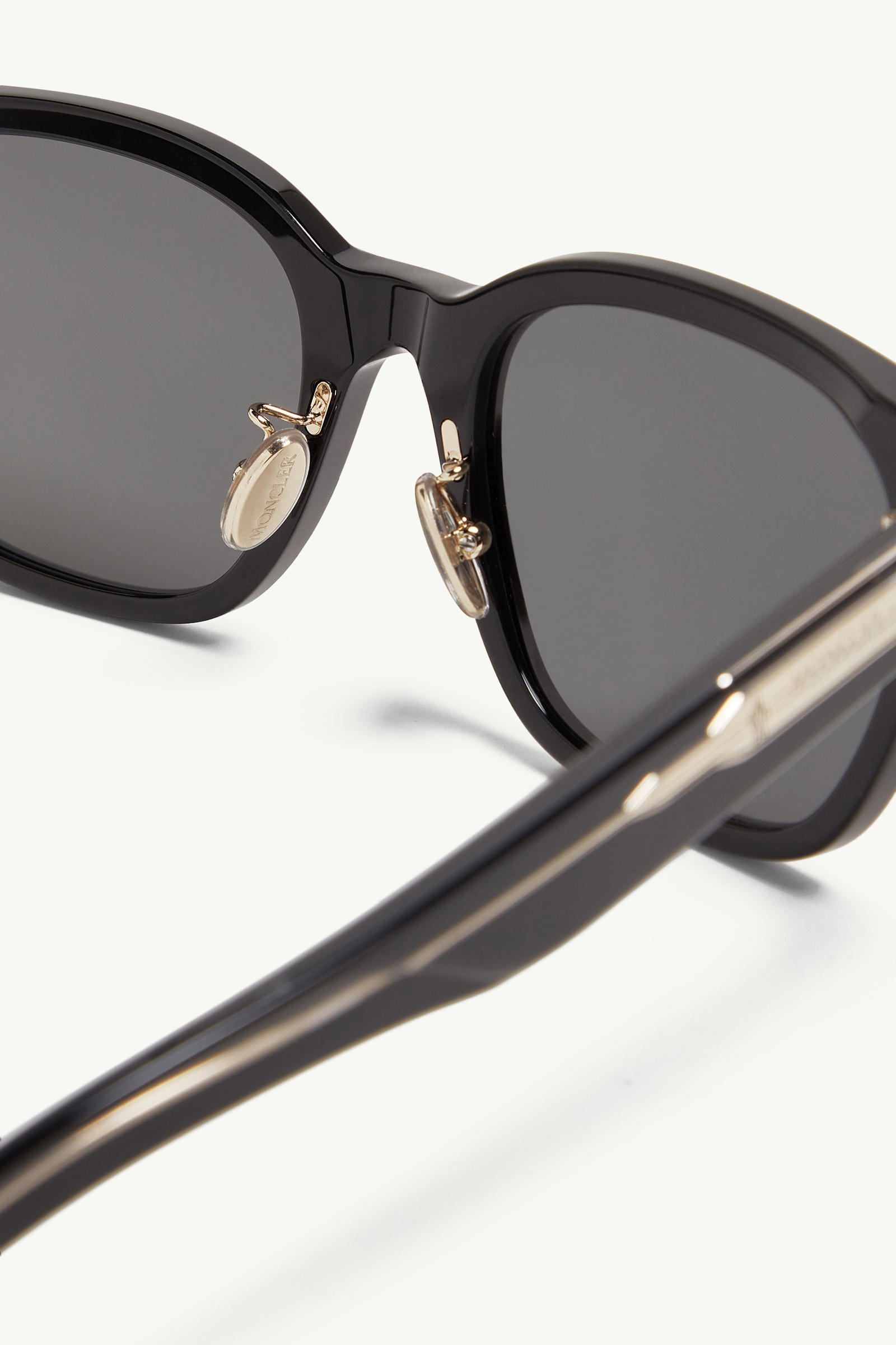 Metrope Squared Sunglasses Gender Neutral Shiny Black Moncler 4