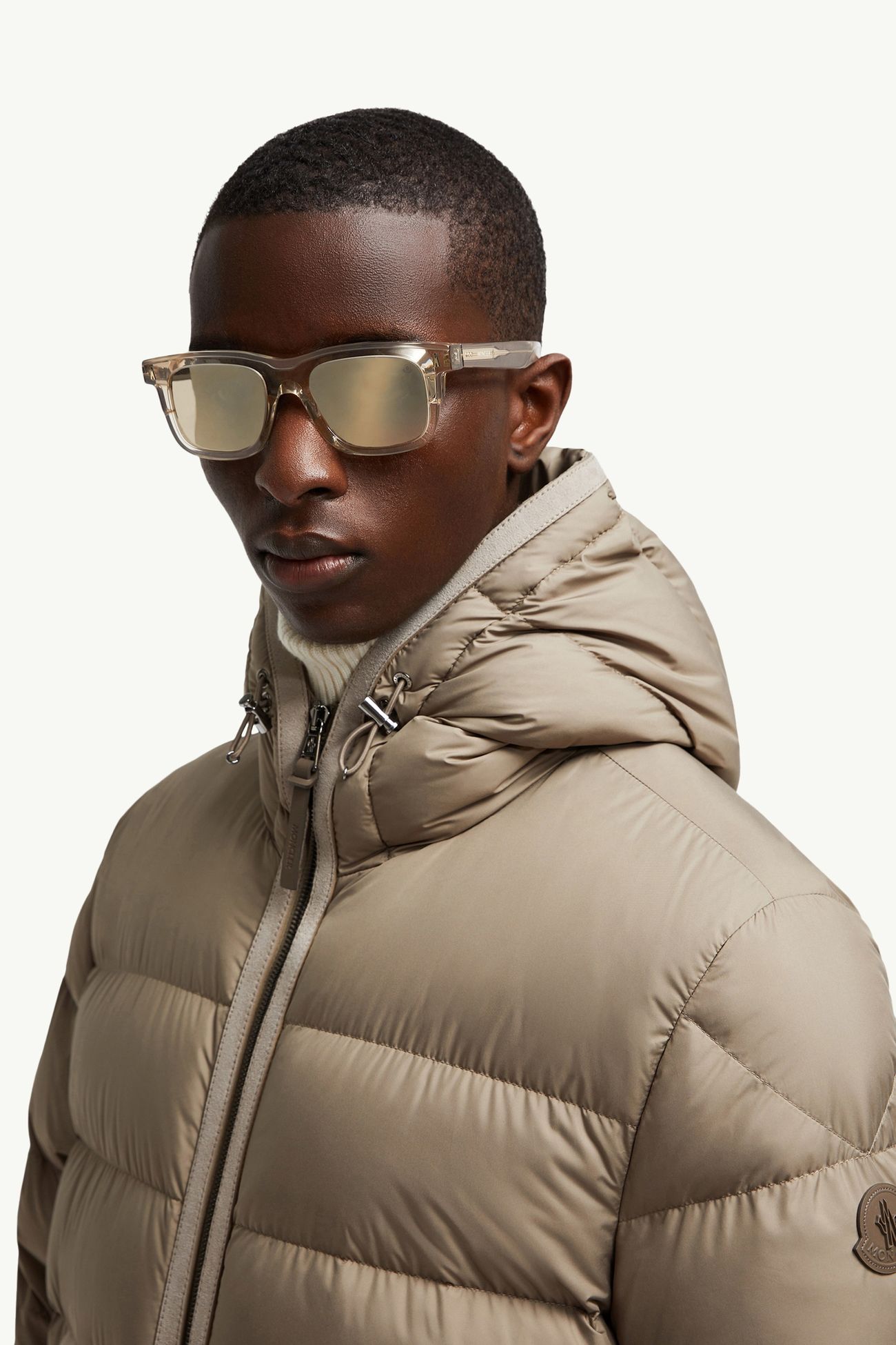 Claro quadratische Sonnenbrille Genderneutral Transparent Cremefarben Moncler 1