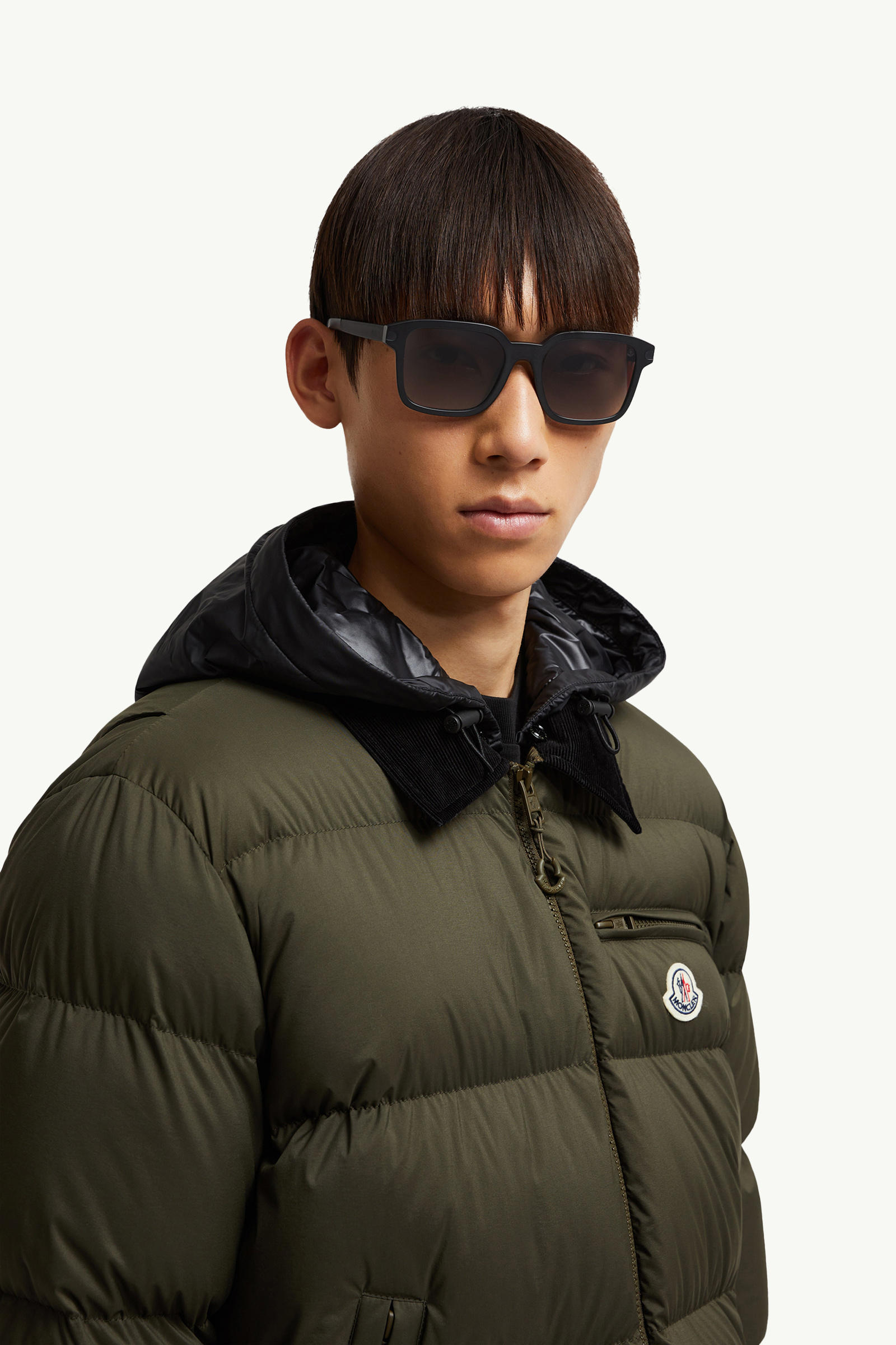 Quaderna Squared Sunglasses Gender Neutral Matte Black Moncler 1