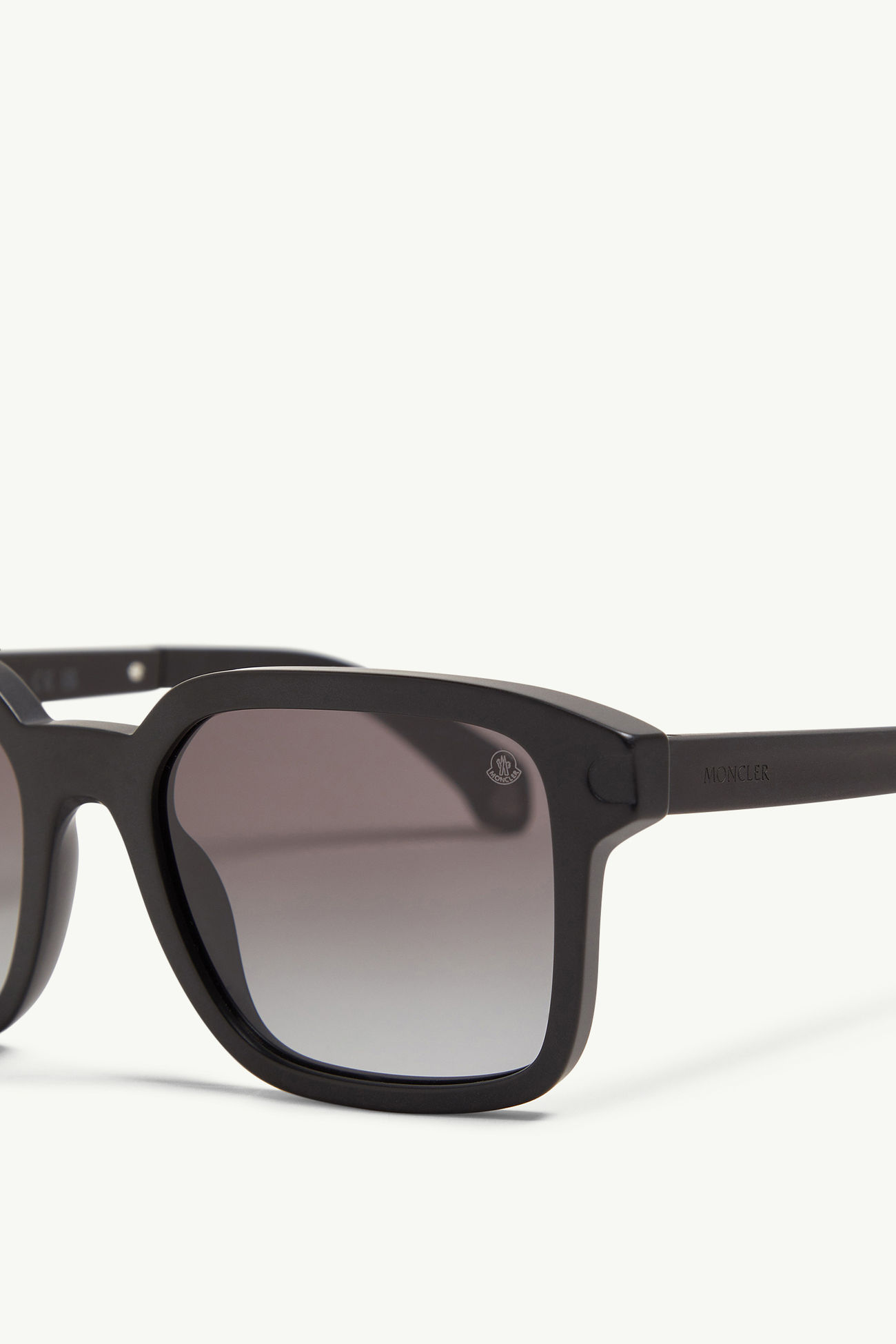 Quaderna quadratische Sonnenbrille Genderneutral Mattschwarz Moncler 3