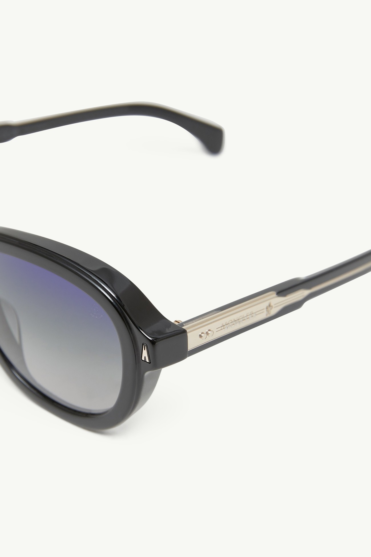 Cirsee Pilot Sunglasses Shiny Black Moncler 3