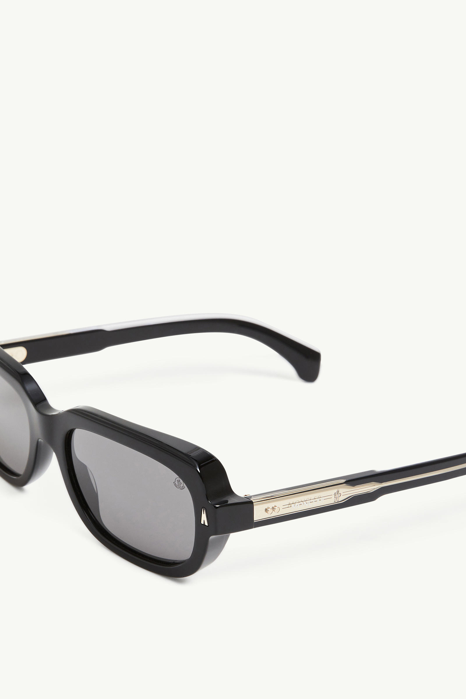 Suntrap Rectangular Sunglasses Shiny Black Moncler 3