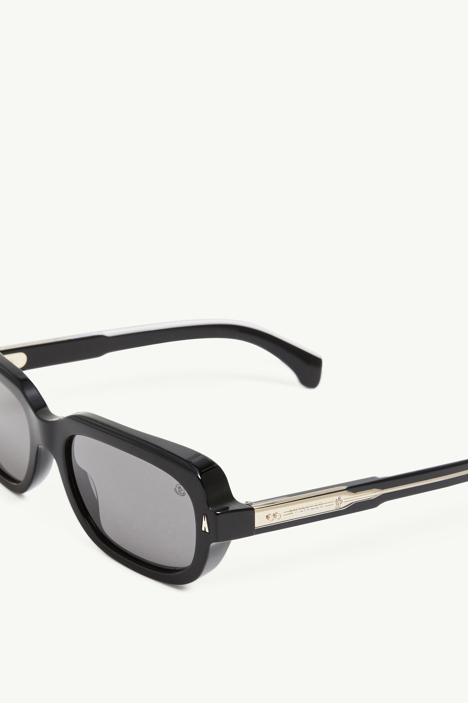Suntrap Rectangular Sunglasses Shiny Black Moncler 3