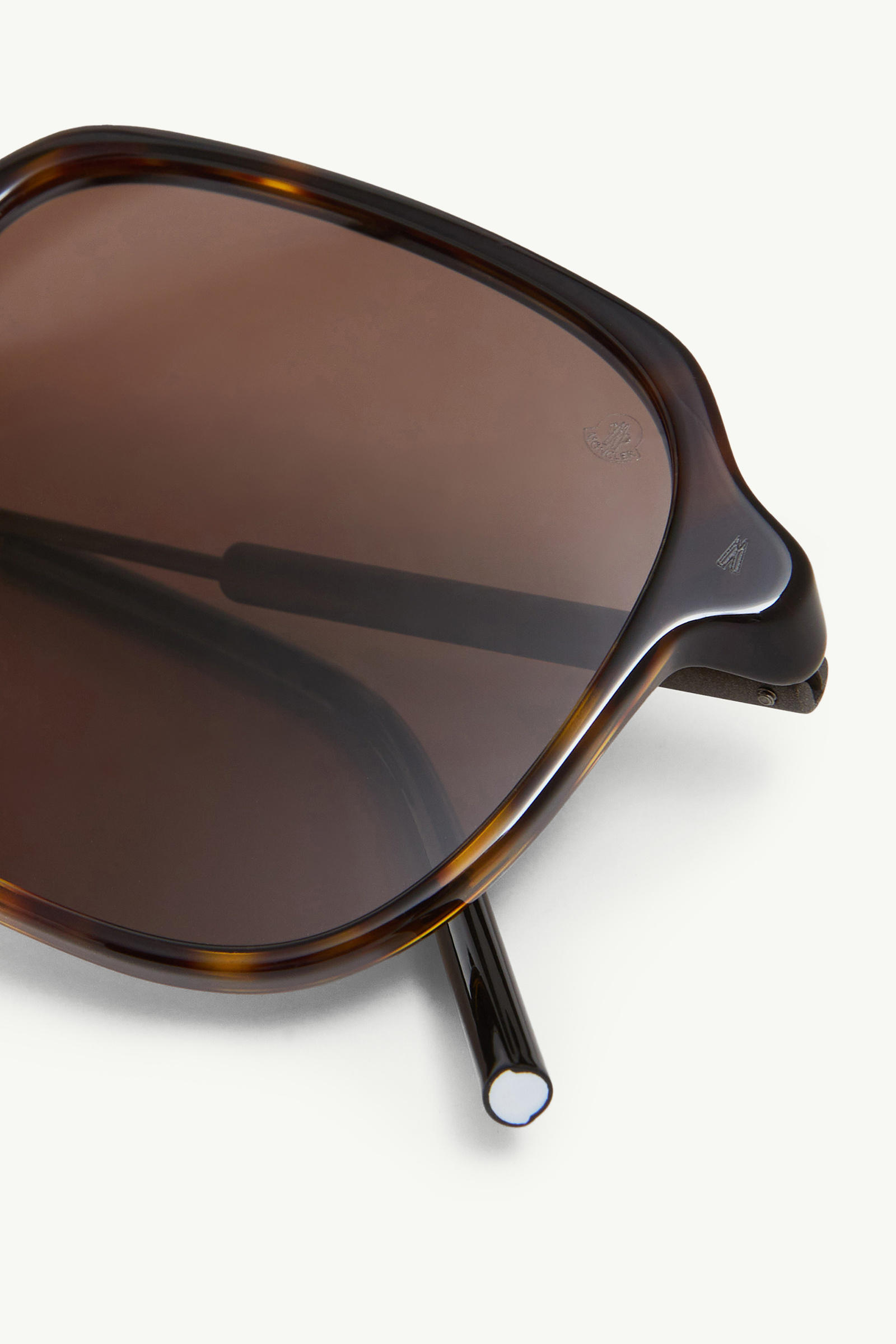 Cylin Pilot Sunglasses Havana Moncler 5