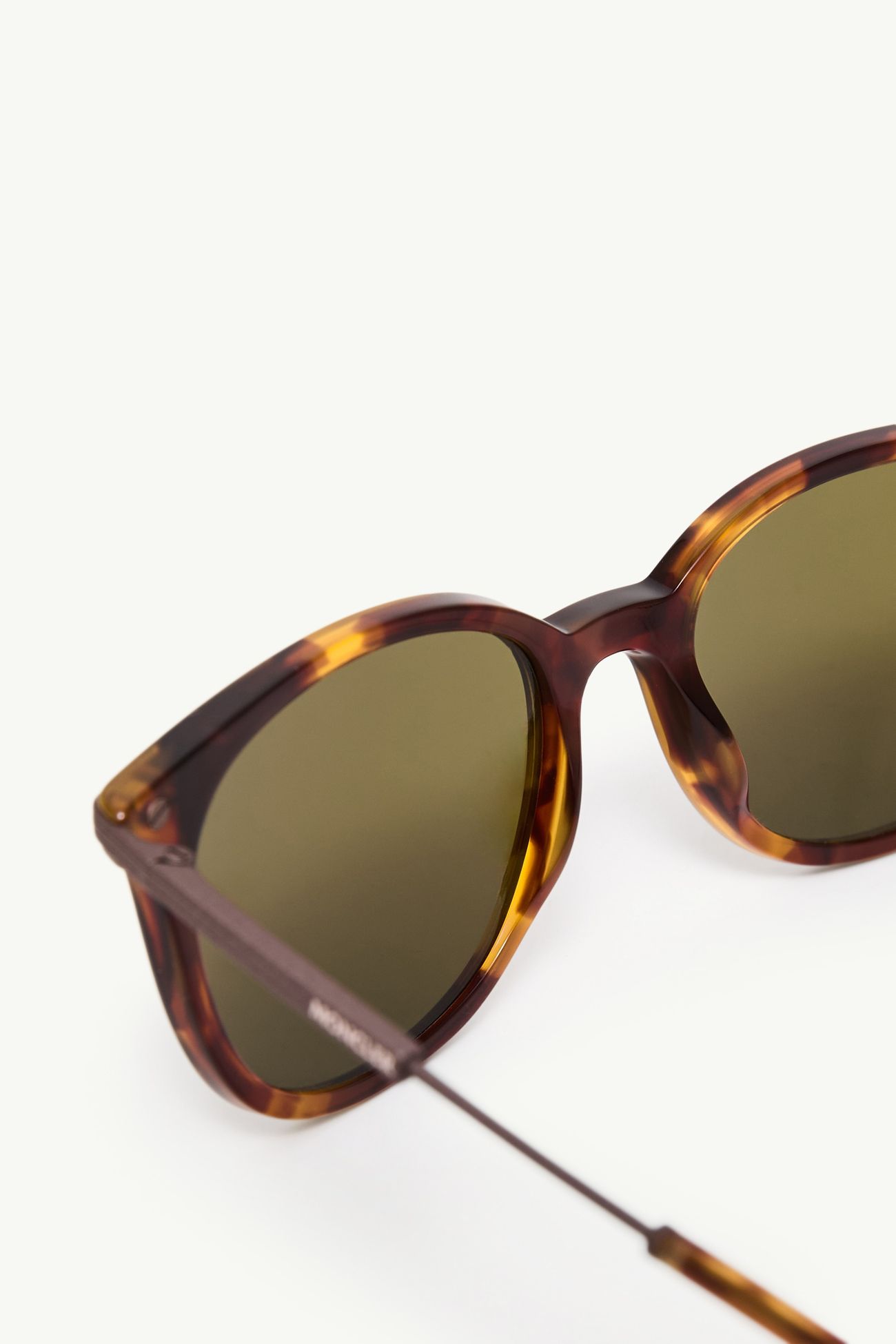 Korra ovale Sonnenbrille Genderneutral Havanna Moncler 5