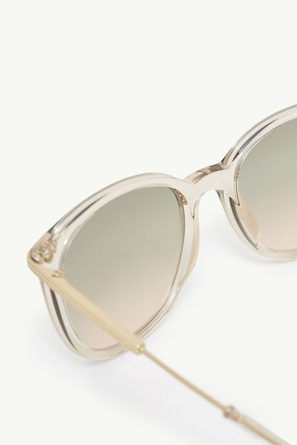 Korra Oval Sunglasses Gender Neutral Off White Moncler 5