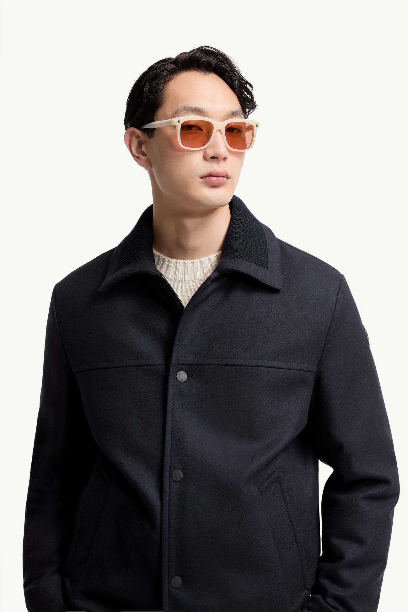 Valaire rechteckige Sonnenbrille Genderneutral Opal Moncler 2
