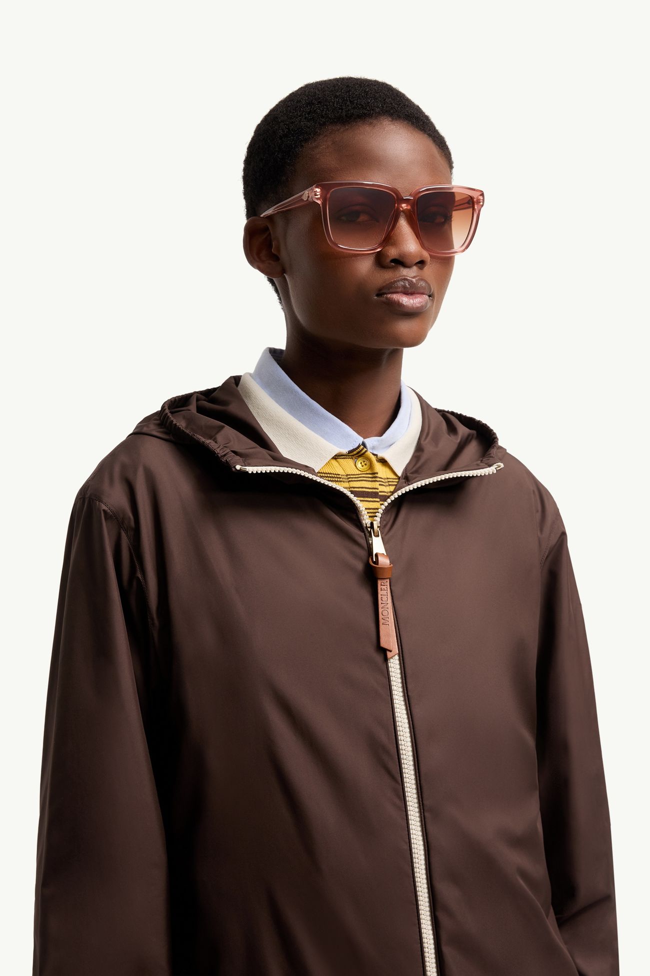 Clasico サングラス ジェンダーニュートラル シャイニーピンク Moncler 1