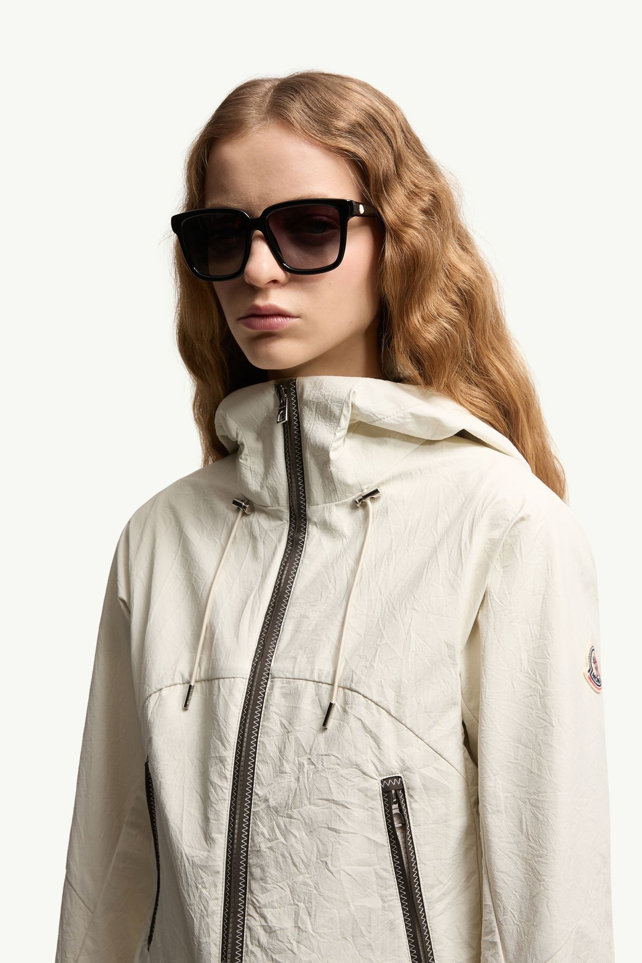 Clasico男女款矩形太阳镜 中性 亮黑色 Moncler 1