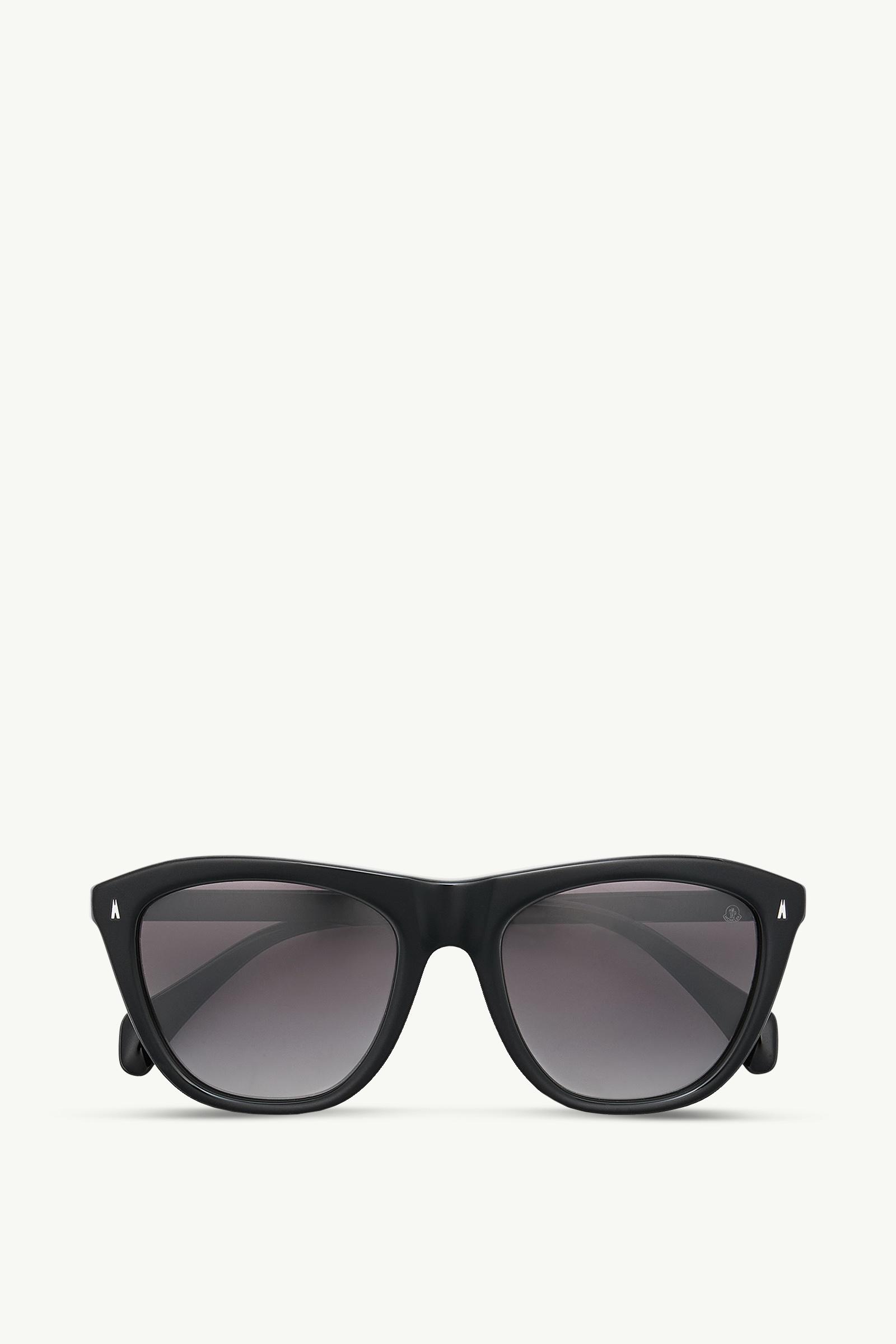 Karrenia Cat-Eye Sunglasses Gender Neutral Black Moncler, 1 of 0