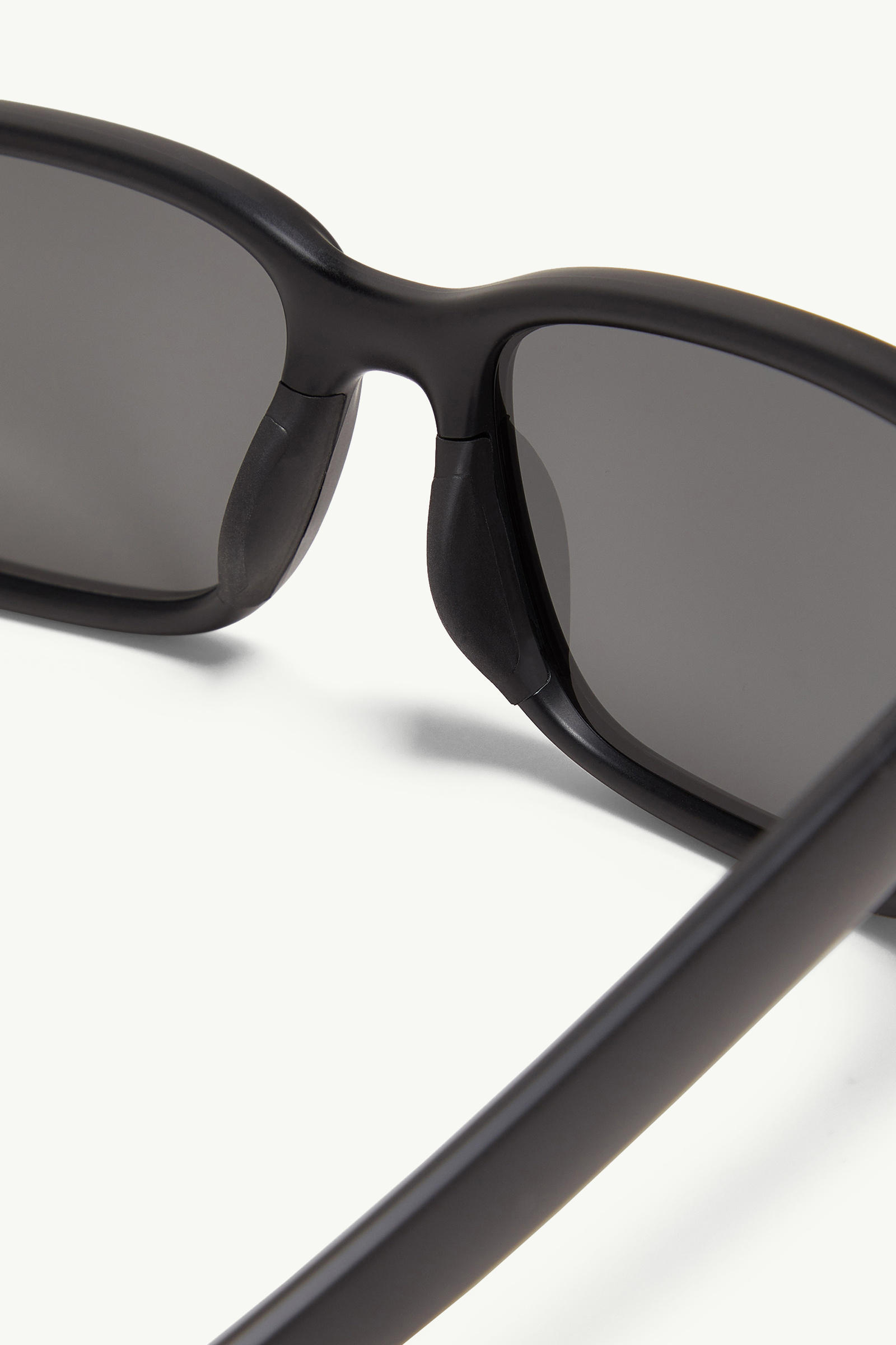 Slicka Rectangular Sunglasses Gender Neutral Matte Black Moncler 3