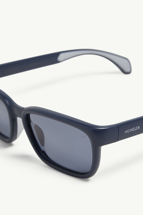 Slicka Rectangular Sunglasses Gender Neutral Matte Blue Moncler 3