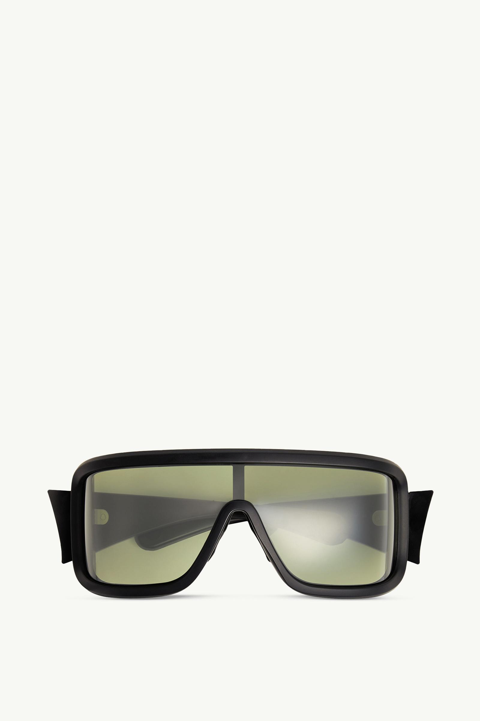 Snowseeker Rectangular Sunglasses_findInBoutique_image