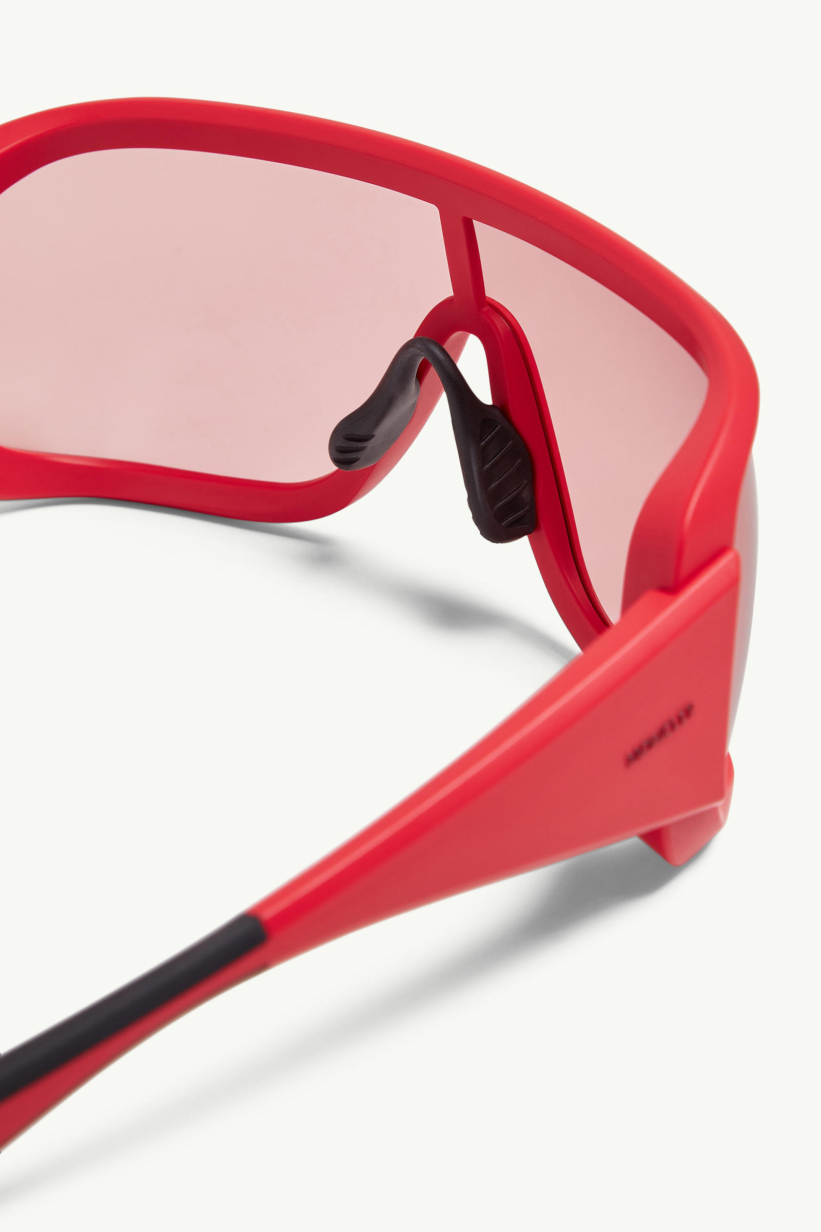 Snowseeker Rectangular Sunglasses Gender Neutral Matte Red Moncler 4