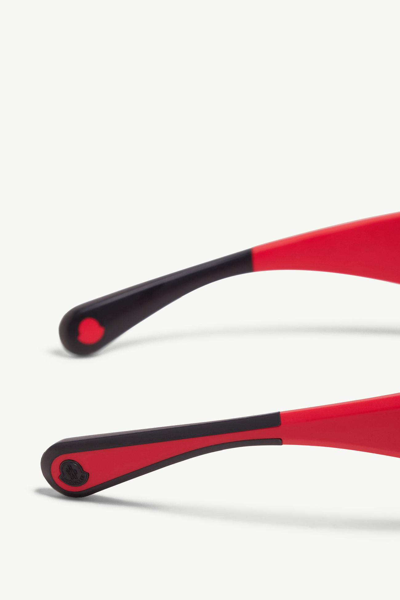 Snowseeker rechteckige Sonnenbrille Genderneutral Mattes Rot Moncler 5