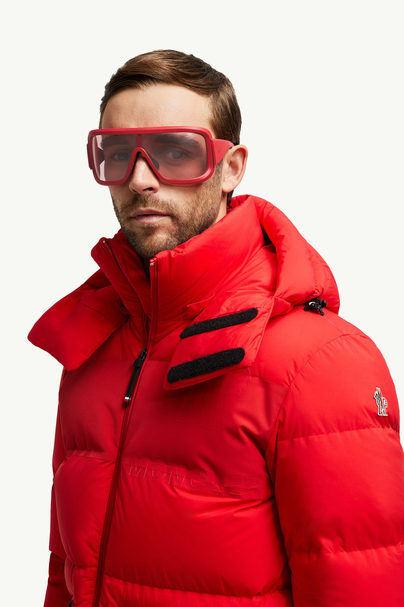 Snowseeker rechteckige Sonnenbrille Genderneutral Mattes Rot Moncler 9