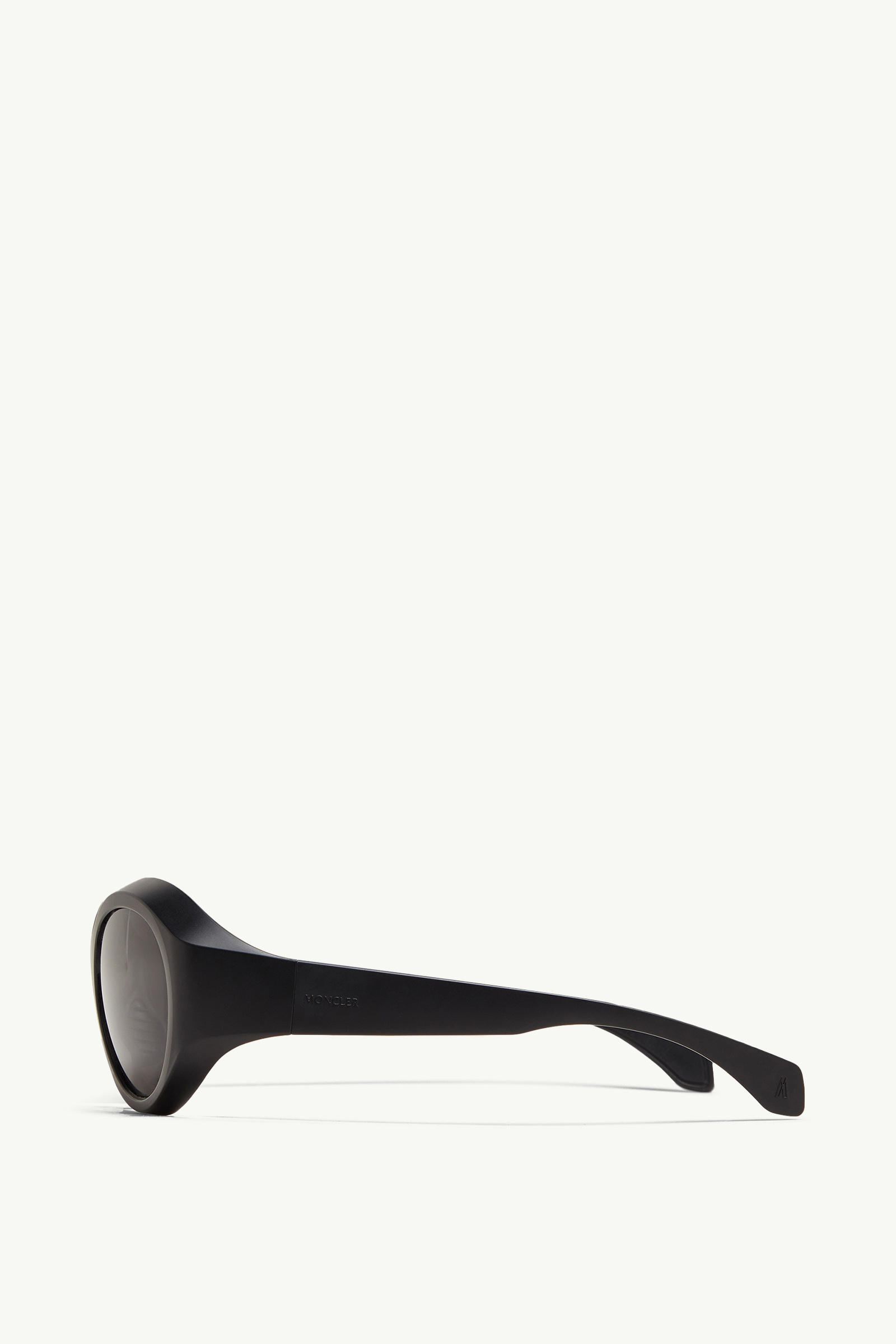 Futuro Round Sunglasses Gender Neutral Matte Black Moncler 2