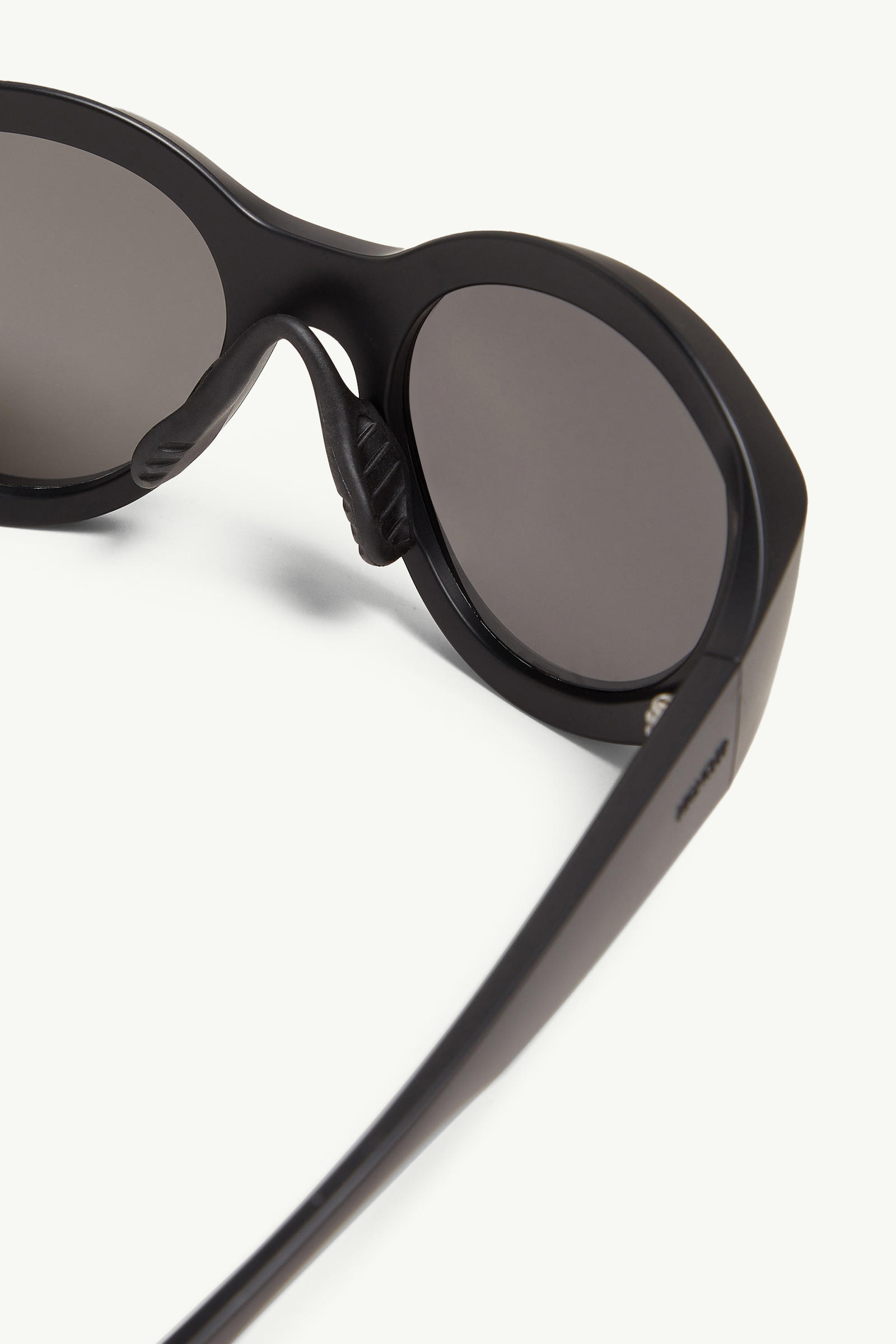 Occhiali da sole rotondi Futuro Gender Neutral Nero Opaco Moncler 4
