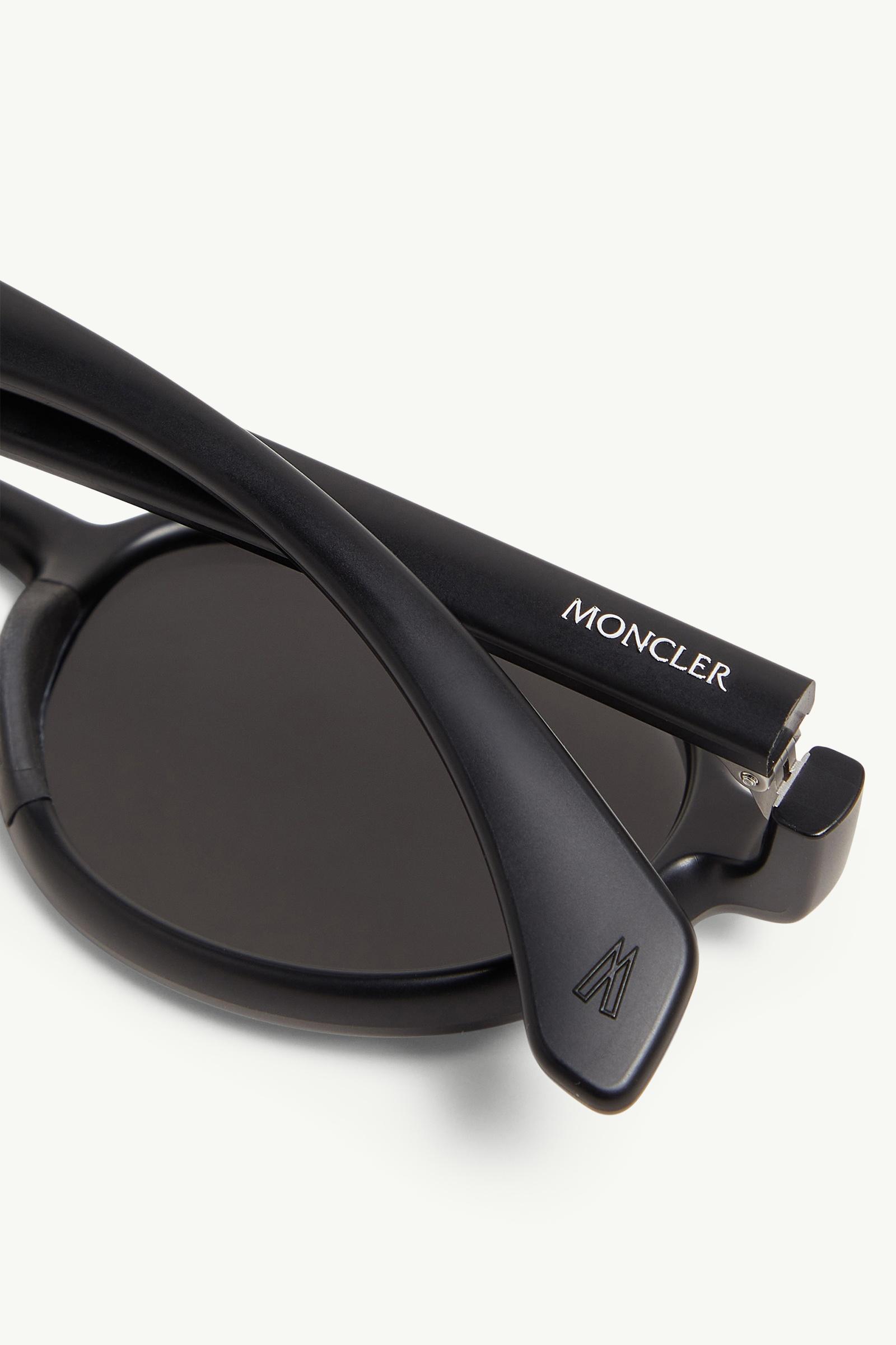Matte Black Caprice Oval Sunglasses - Sunglasses for Men | Moncler US