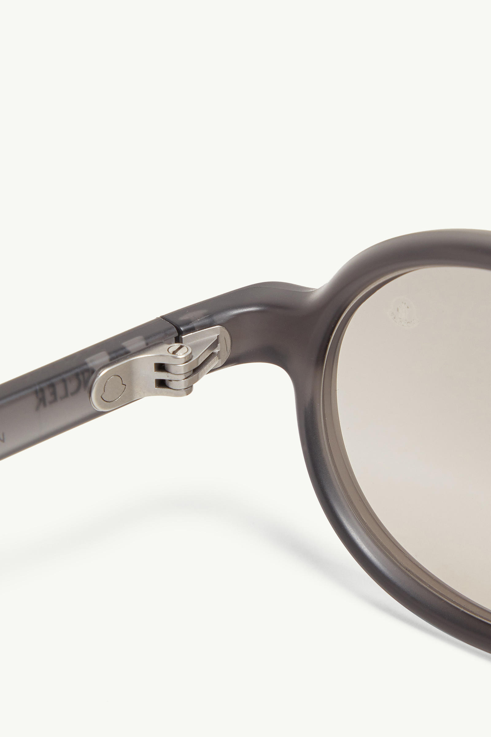 Caprice Oval Sunglasses Gender Neutral Matte Transparent Grey Moncler 7