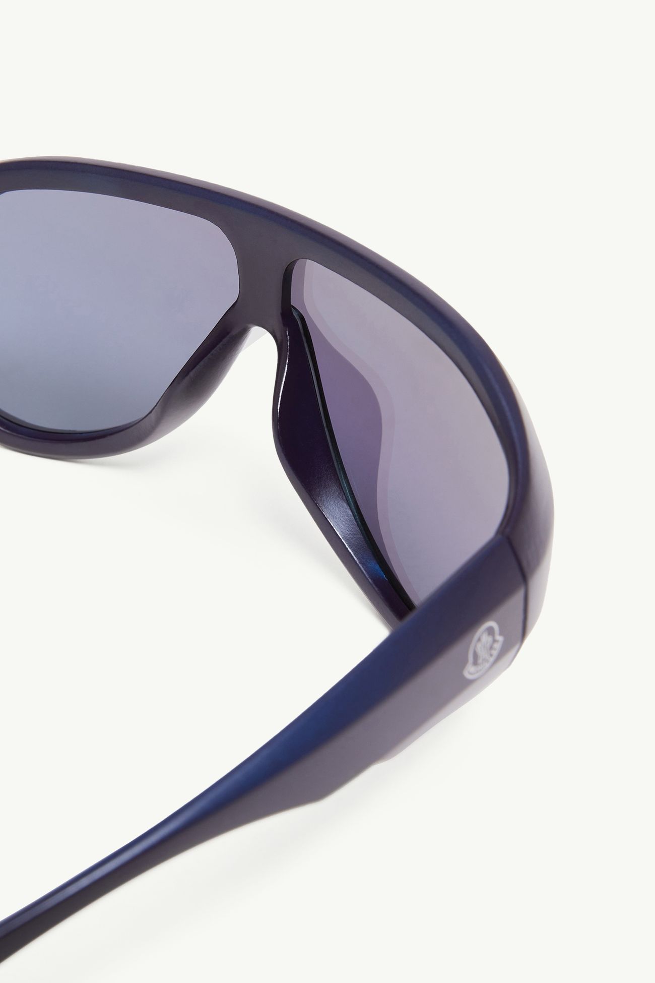 Lunettes de soleil ovales Bombolle Bleu Foncé Mat Moncler 4