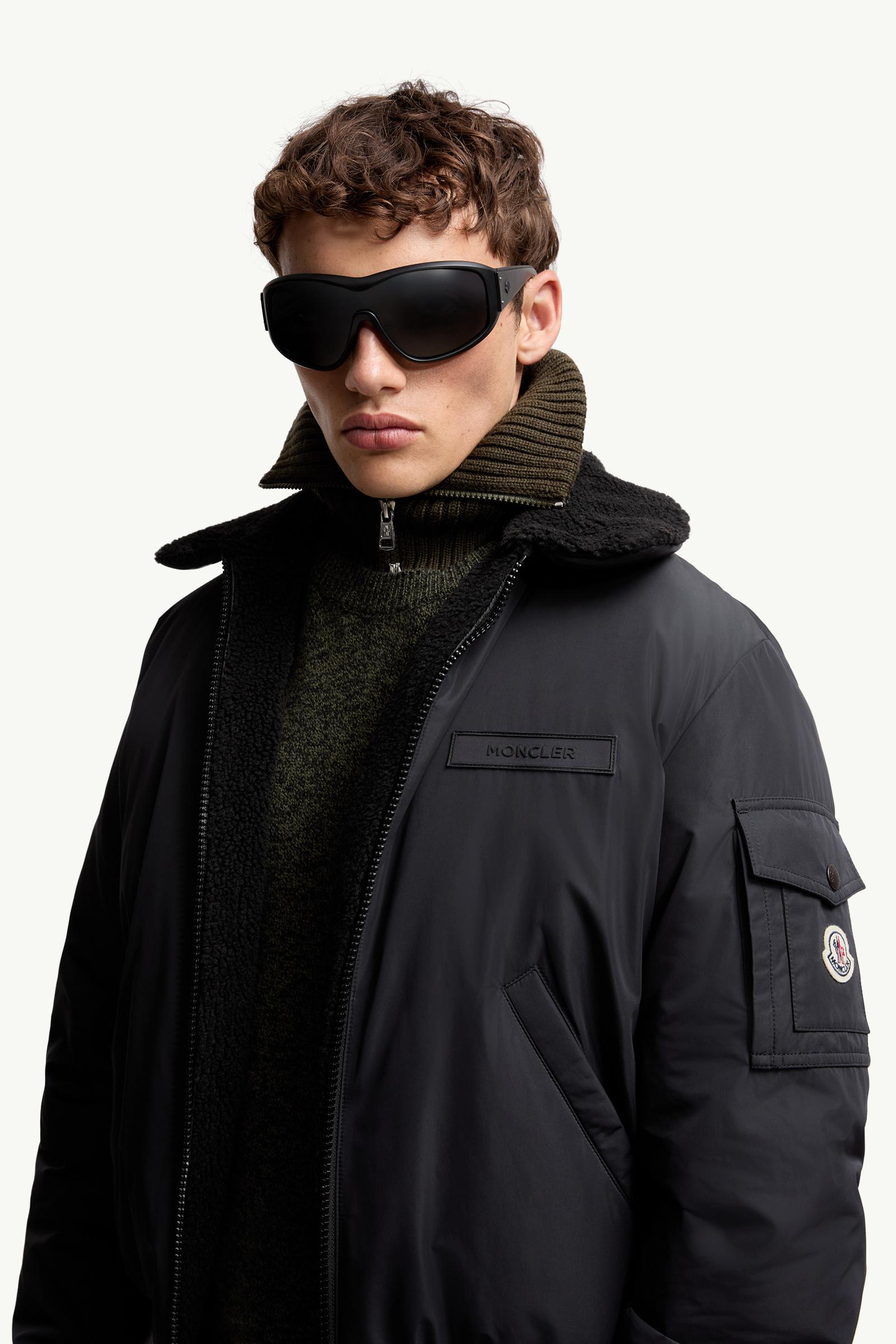 Lunettes de soleil ovales Thyra Mixte Noir Mat Moncler 1