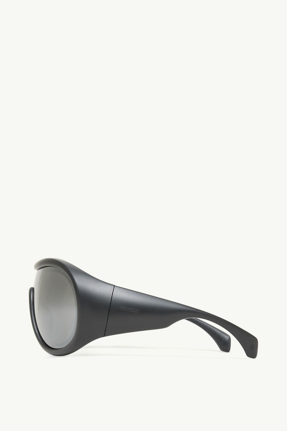 Thyra Oval Sunglasses Gender Neutral Matte Black Moncler 2