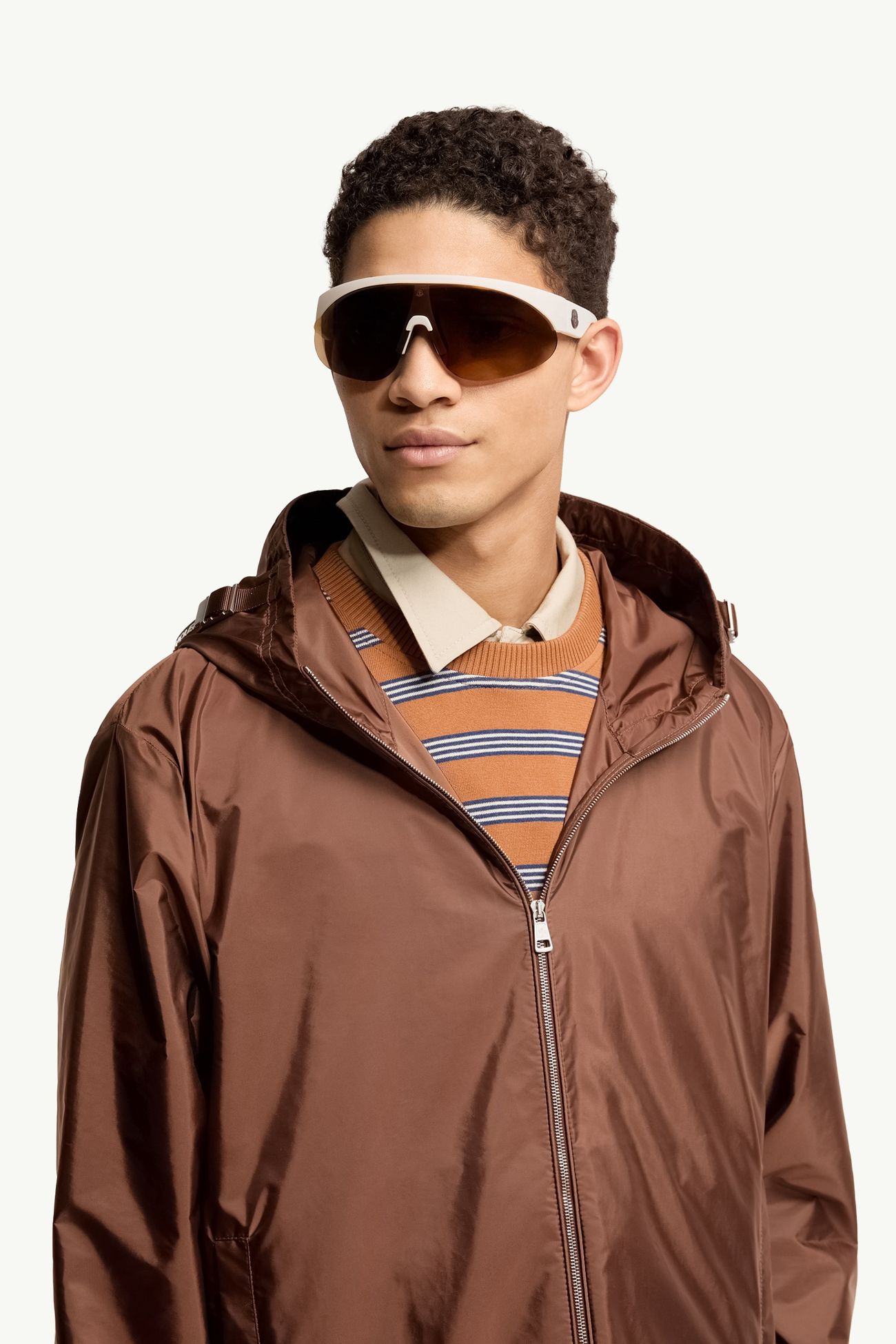 Lunettes de soleil ovales Myrr Mixte Blanc Cassé Moncler 2