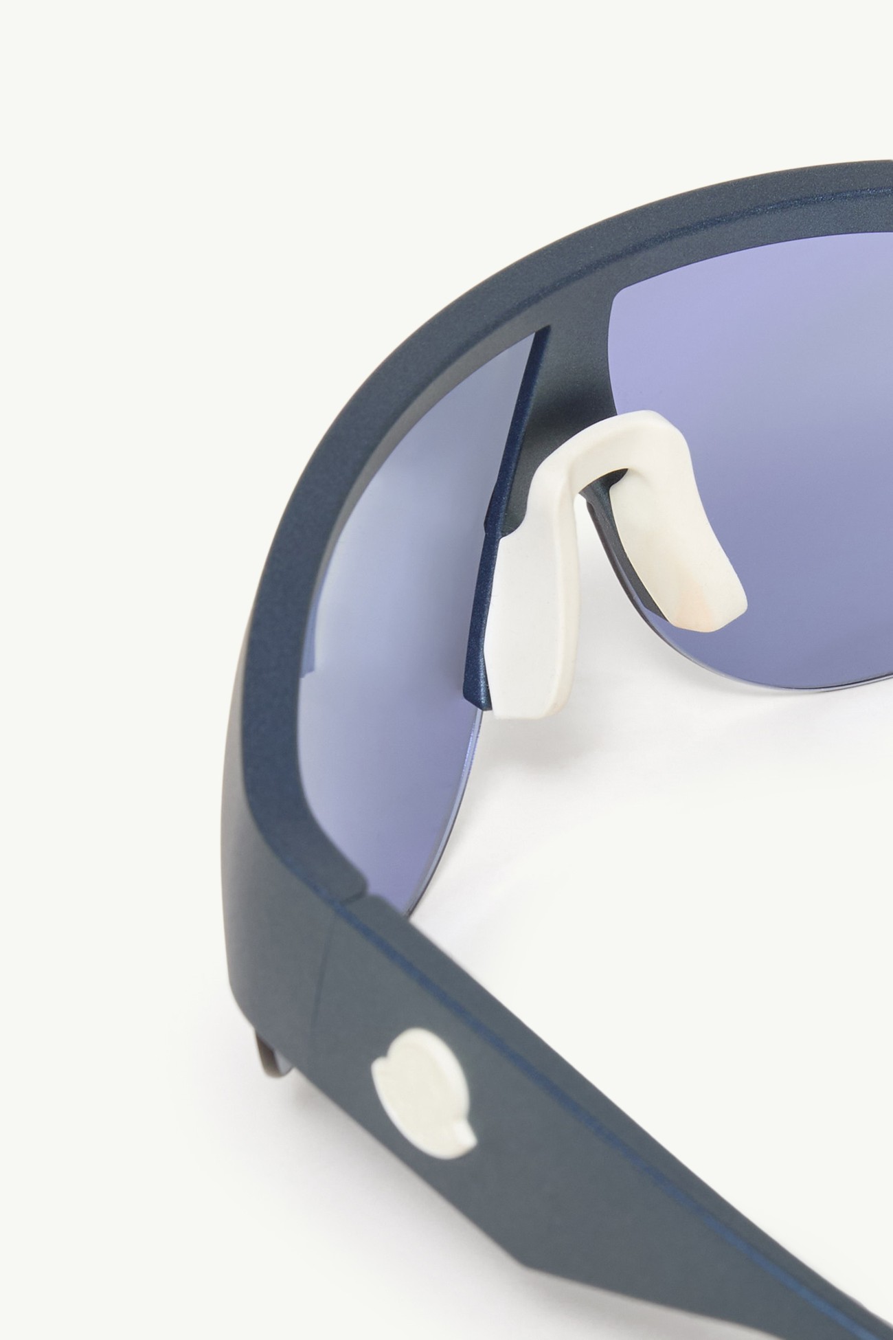 Myrr Oval Sunglasses Gender Neutral Matte Blue Moncler 5