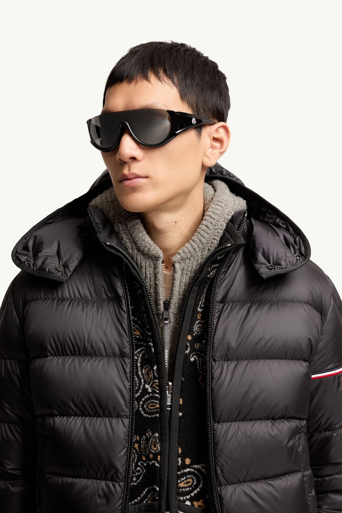 Pulser Wraparound Sunglasses Gender Neutral Shiny Black Moncler 1