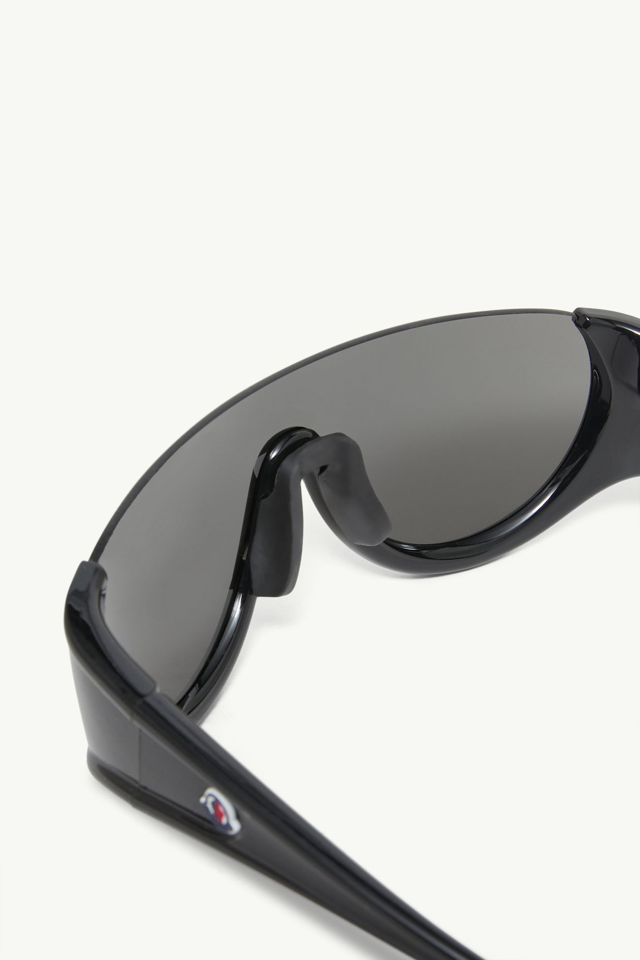 Pulser Wraparound Sunglasses Gender Neutral Shiny Black Moncler 5