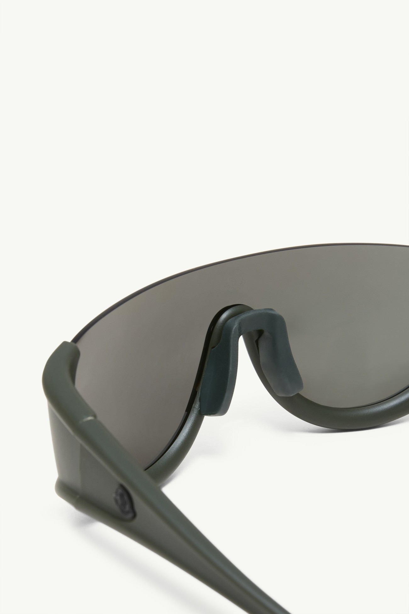 Occhiali da sole avvolgenti Pulser Gender Neutral Grigio Scuro Moncler 4