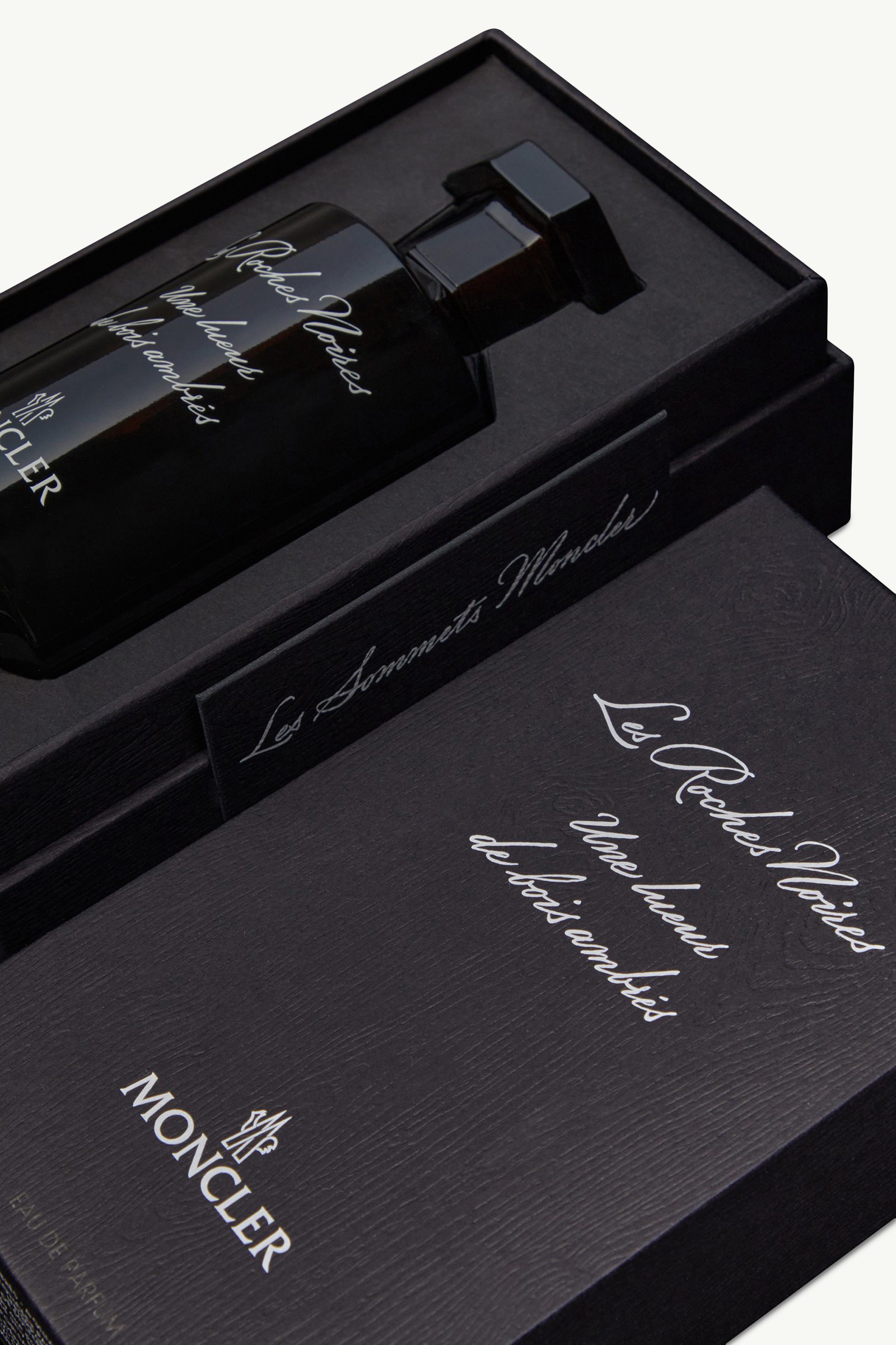 美品 MONCLER モンクレール NOIR ノワール ブラックラベル サイズ1 Black Les Roches Noires 3.3 Fl.Oz. - Perfumes for Men | Moncler US