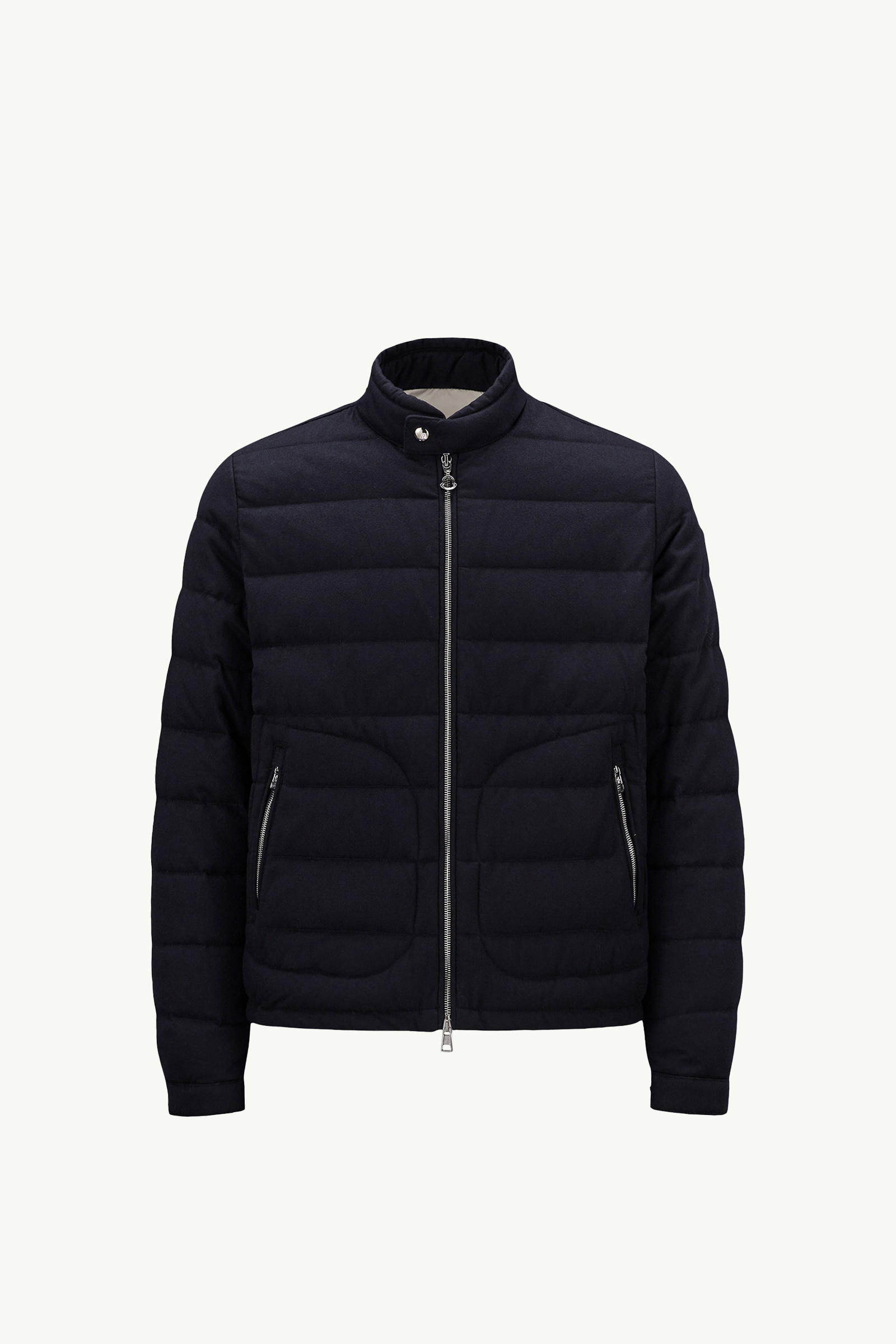 https://moncler-cdn.thron.com/api/v1/content-delivery/shares/dpx6uv/contents/I10911A00064596LQ742_F/image/I10911A00064596LQ742_F