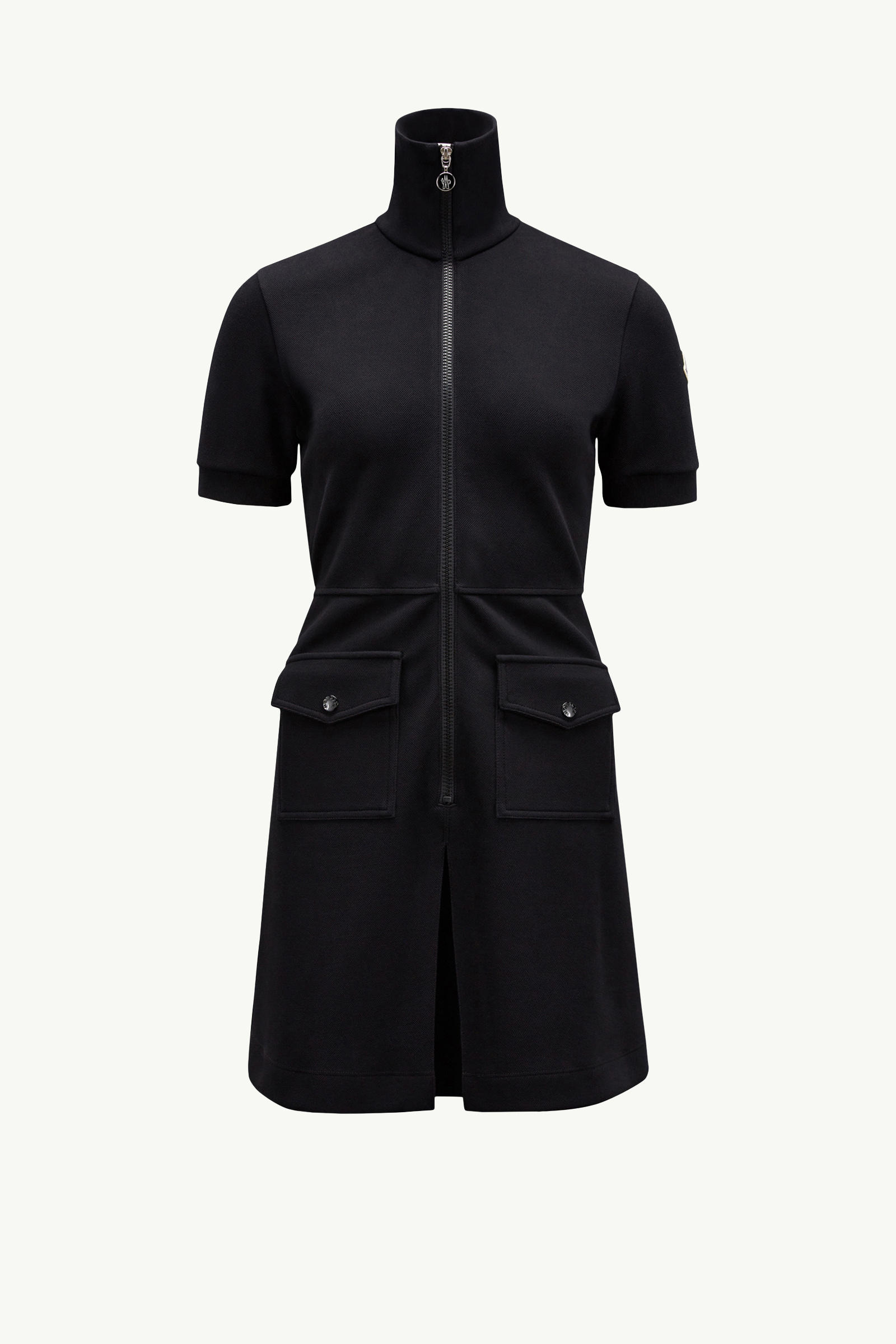 https://moncler-cdn.thron.com/api/v1/content-delivery/shares/dpx6uv/contents/J10938I00011899V9999_F/image/J10938I00011899V9999_F
