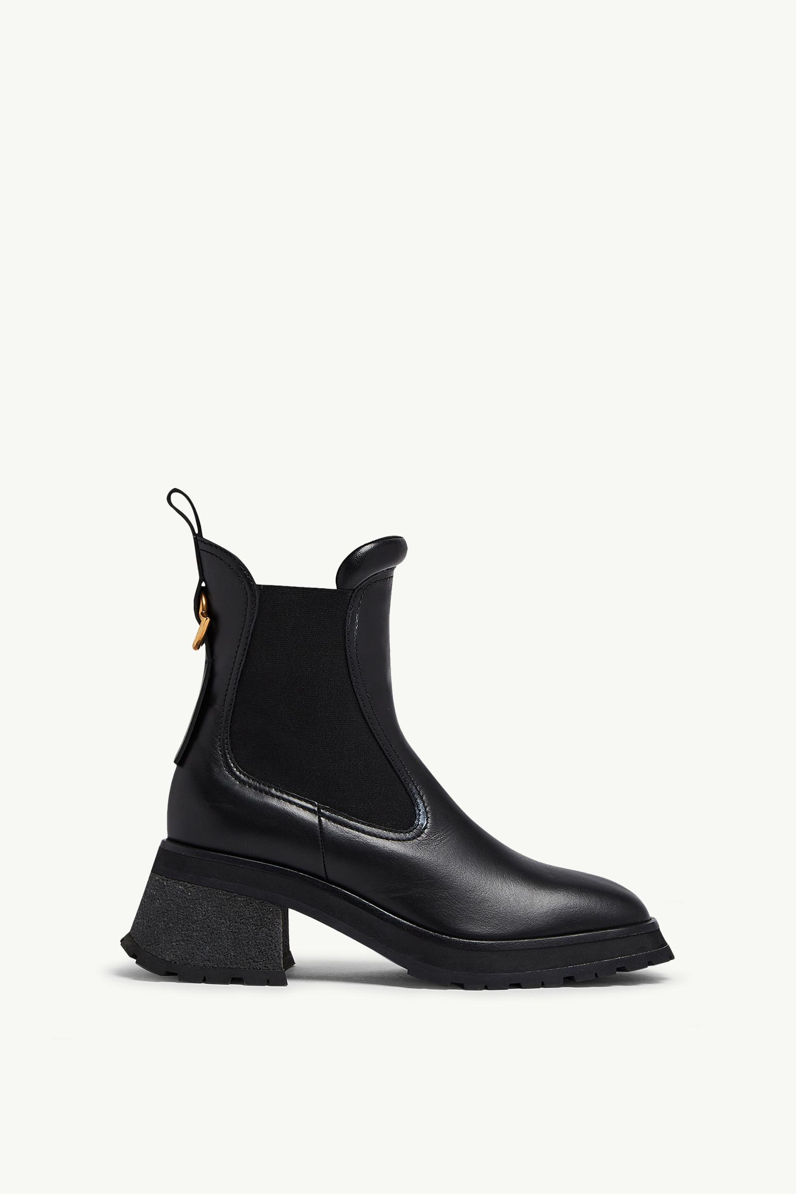 Gigi Leather Chelsea Boots_findInBoutique_image