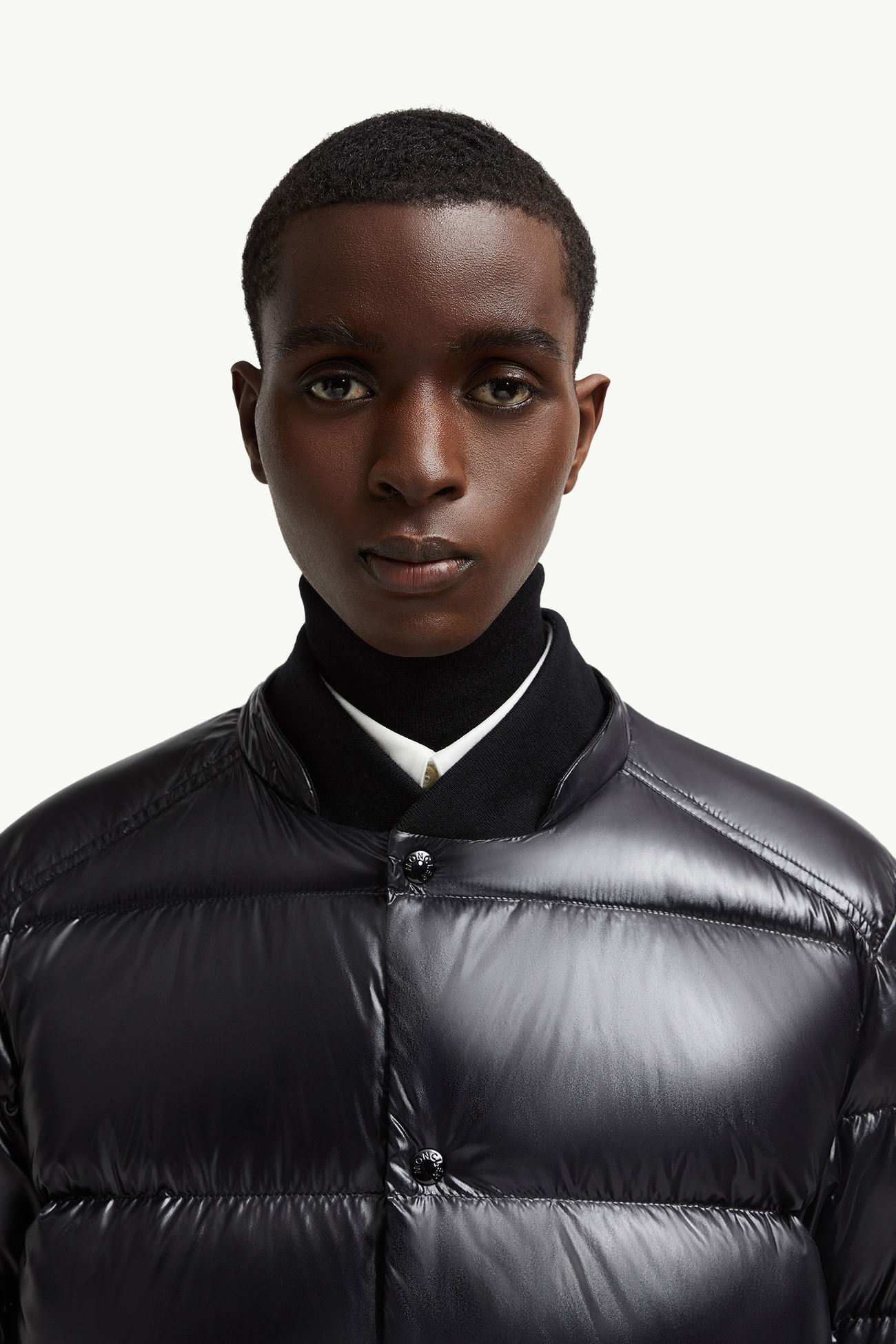 Plumífero corto con capucha Maljasset Hombre Negro Moncler 3