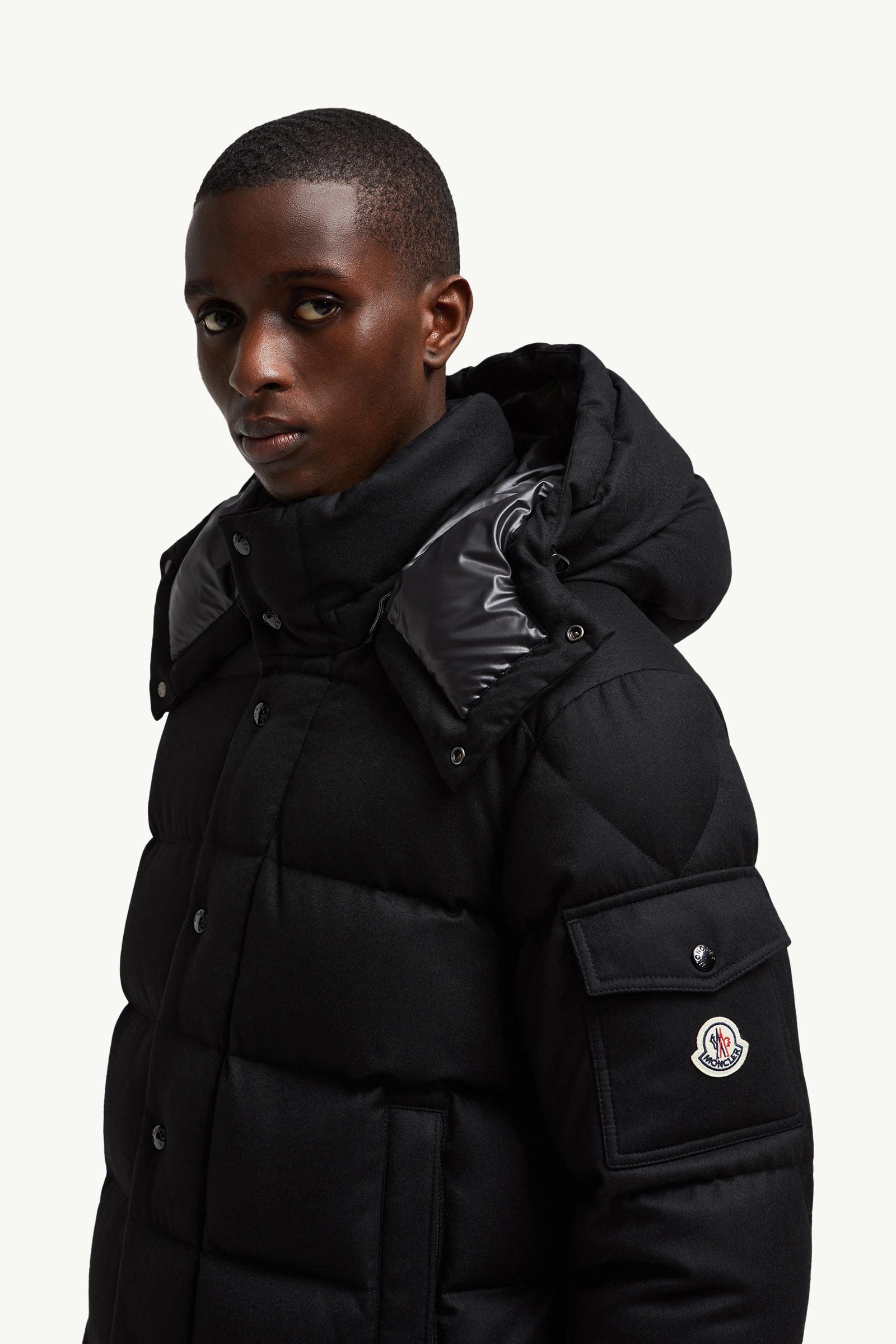 Vezere Hooded Flanelle Short Down Jacket Men Black Moncler 1