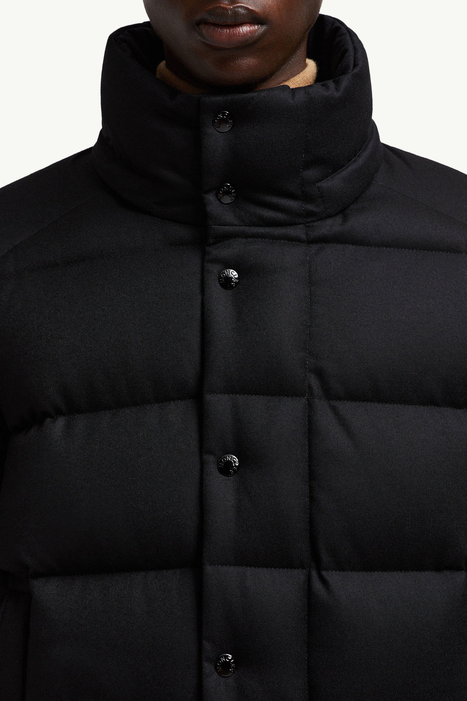 Vezere Hooded Flanelle Short Down Jacket Men Black Moncler 6